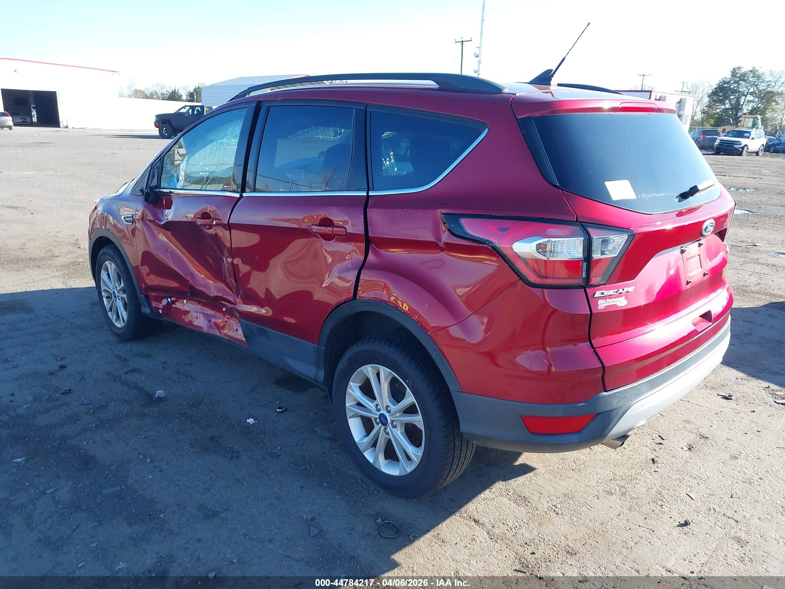 FORD ESCAPE image 3
