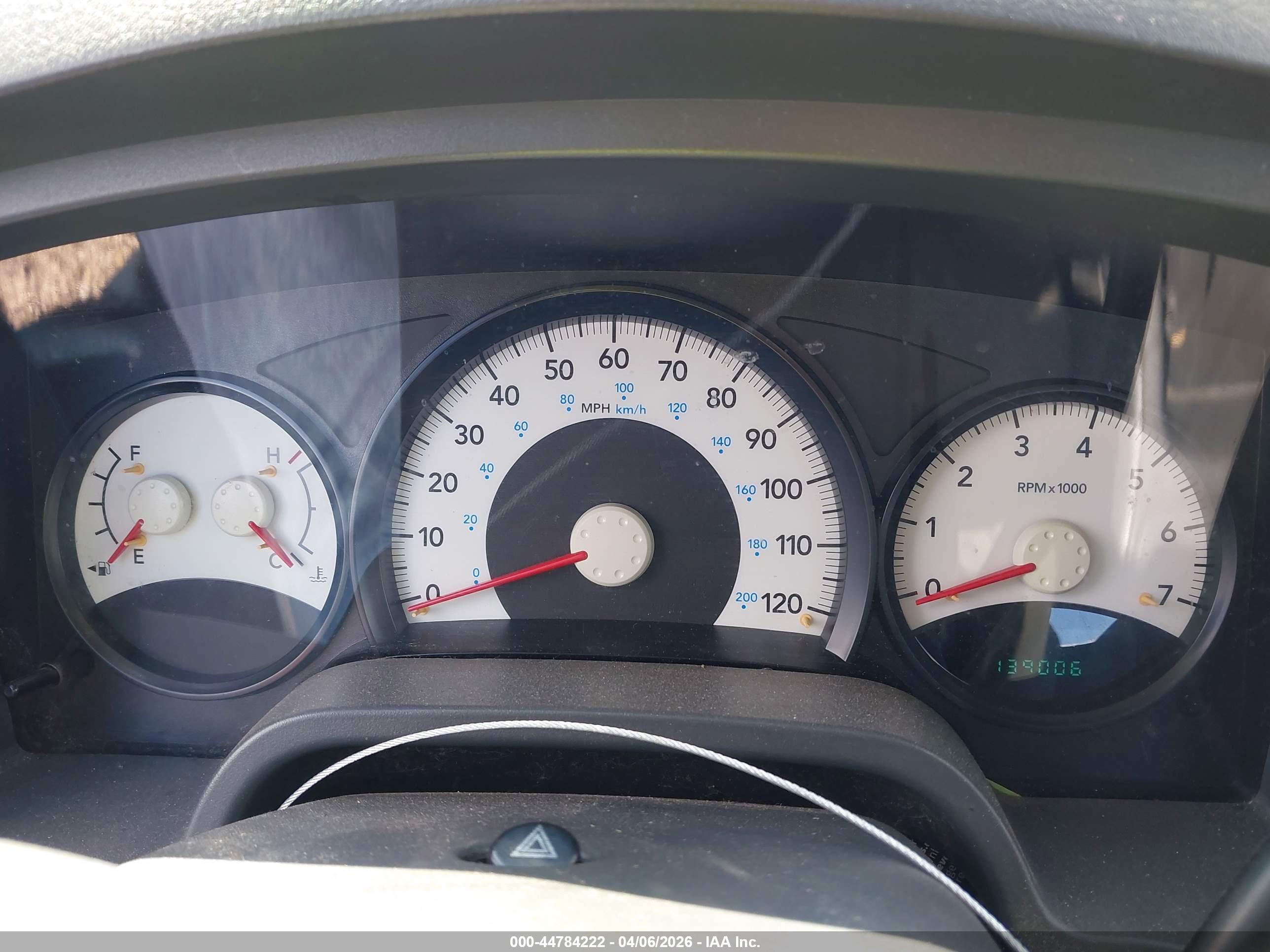 DODGE DAKOTA image 7