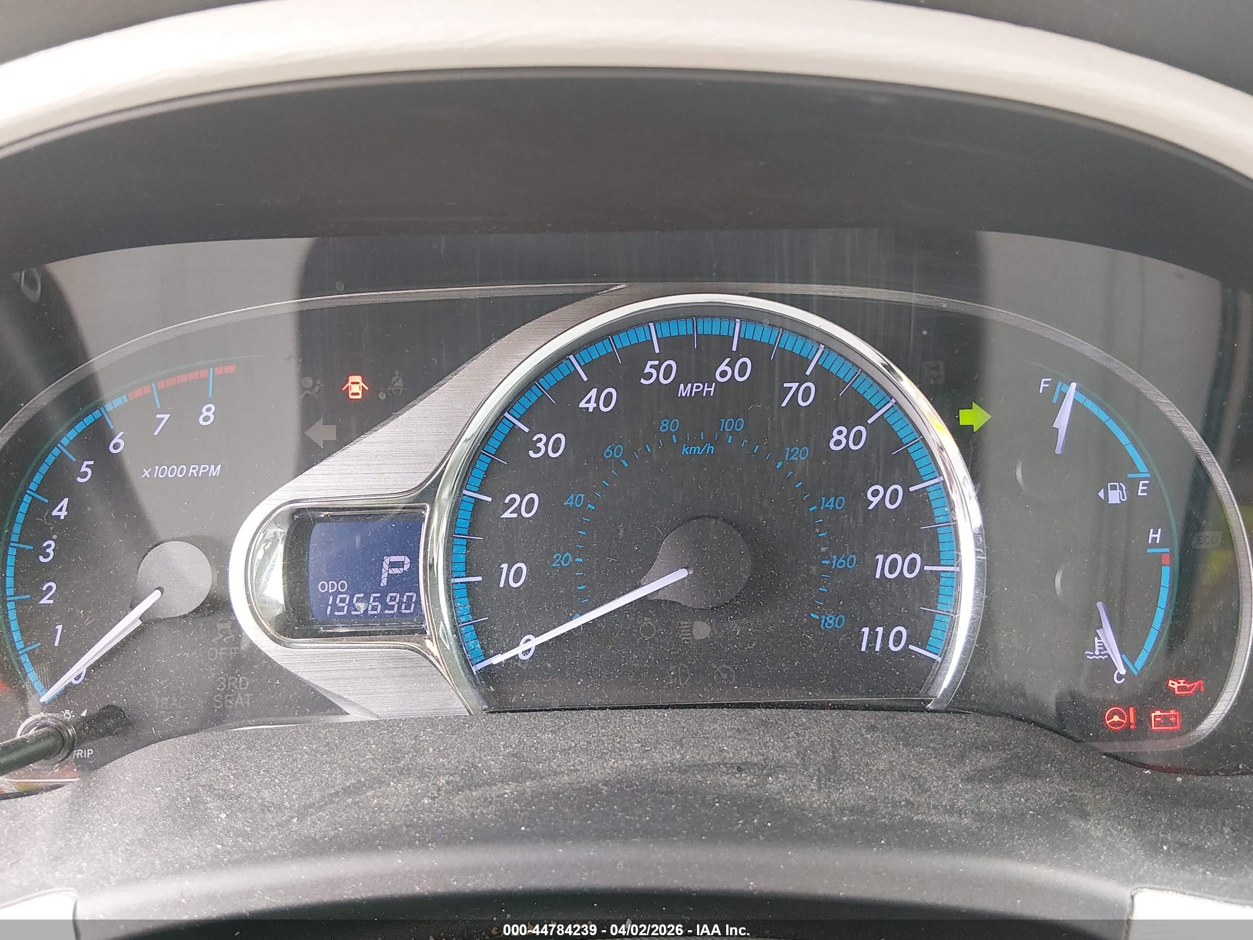 TOYOTA SIENNA image 7
