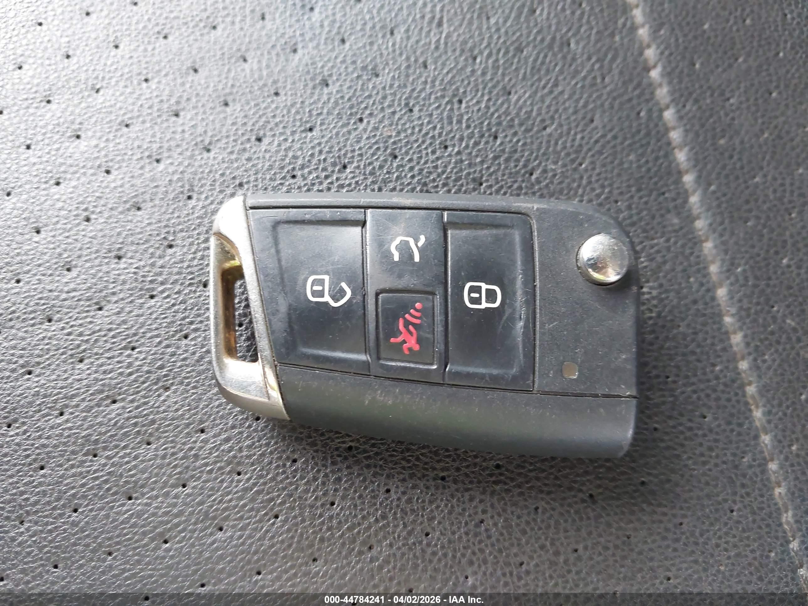 VOLKSWAGEN TIGUAN image 11