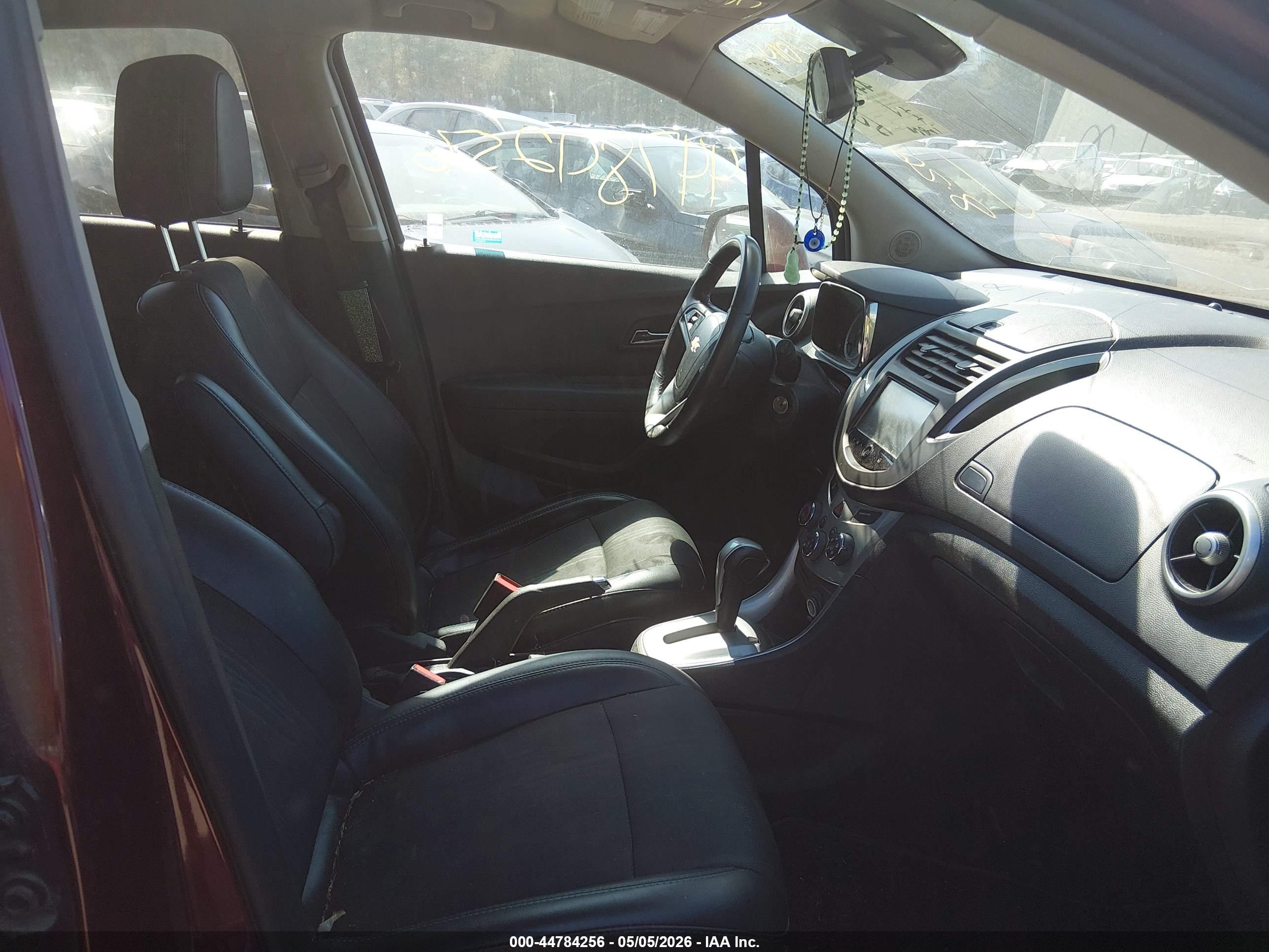 CHEVROLET TRAX image 5