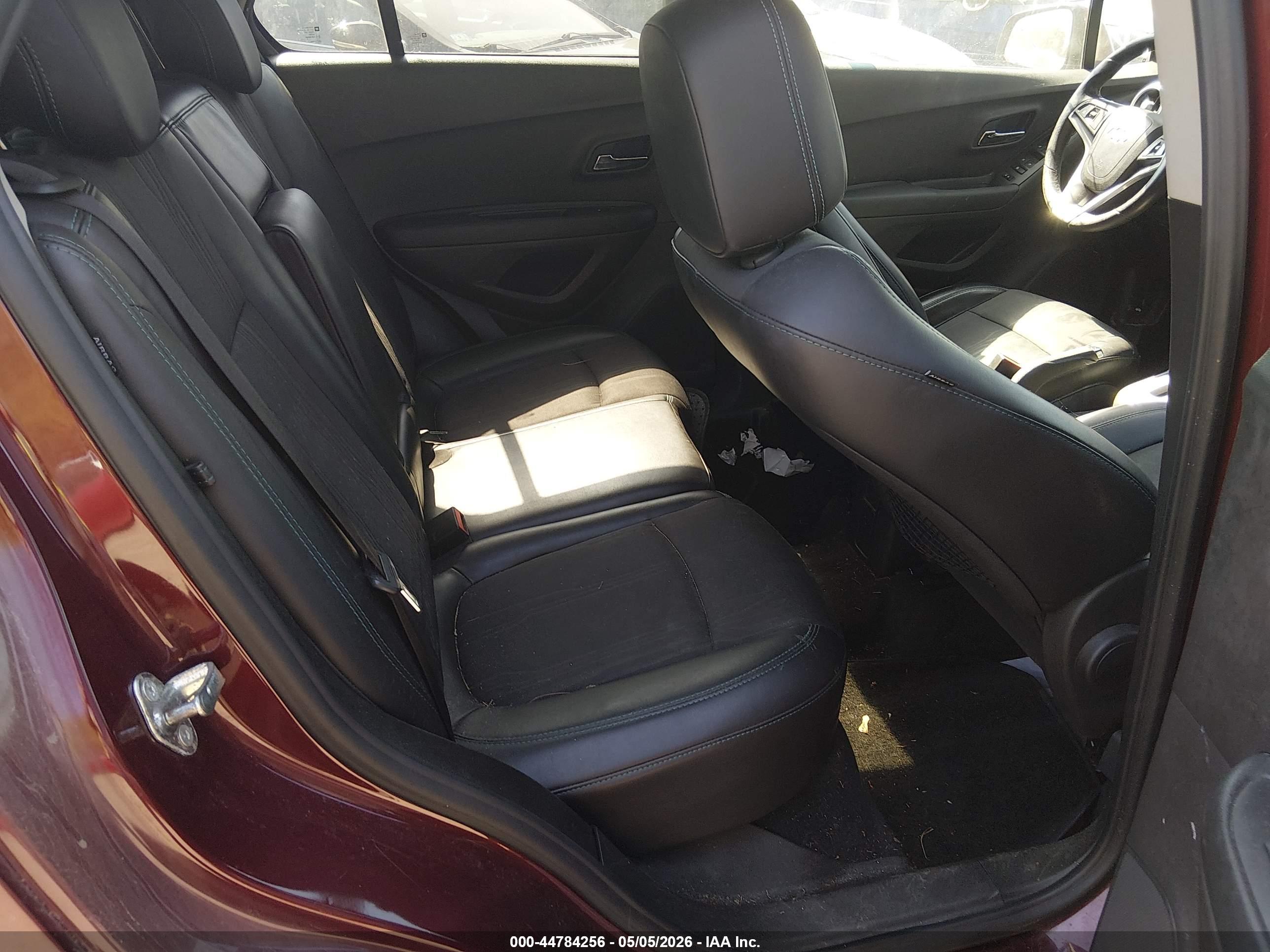 CHEVROLET TRAX image 8