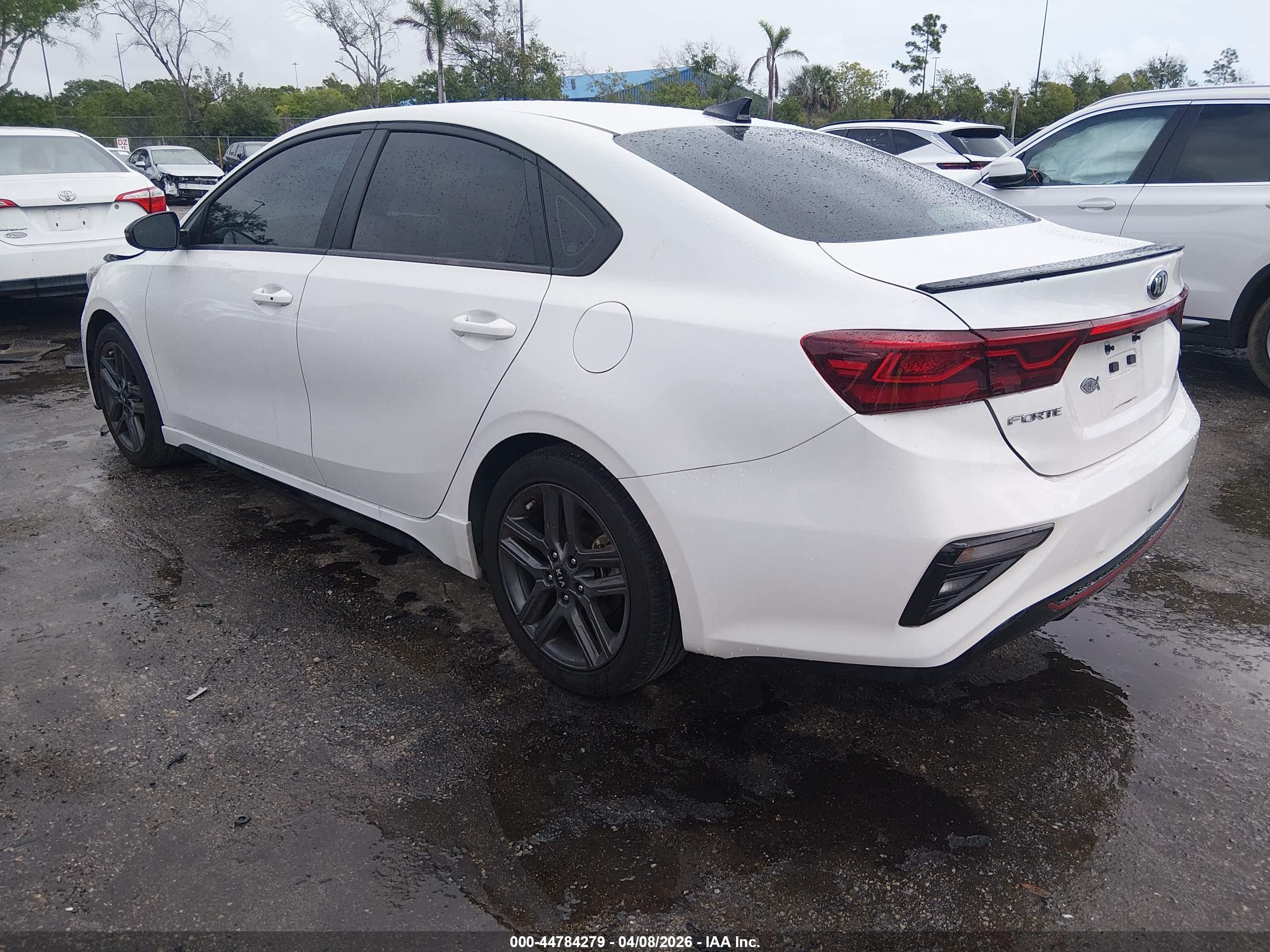 KIA FORTE image 3