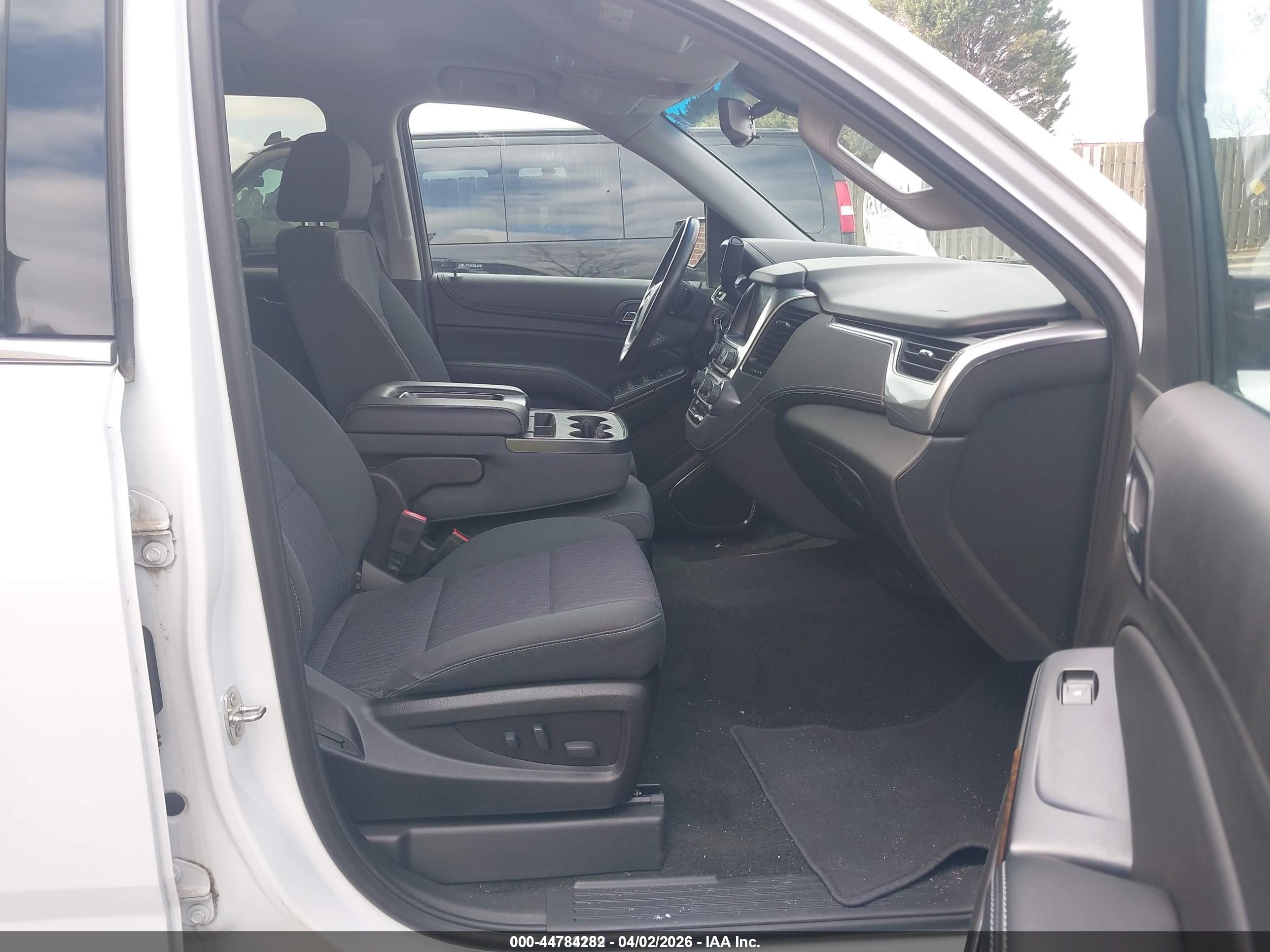 CHEVROLET TAHOE image 5