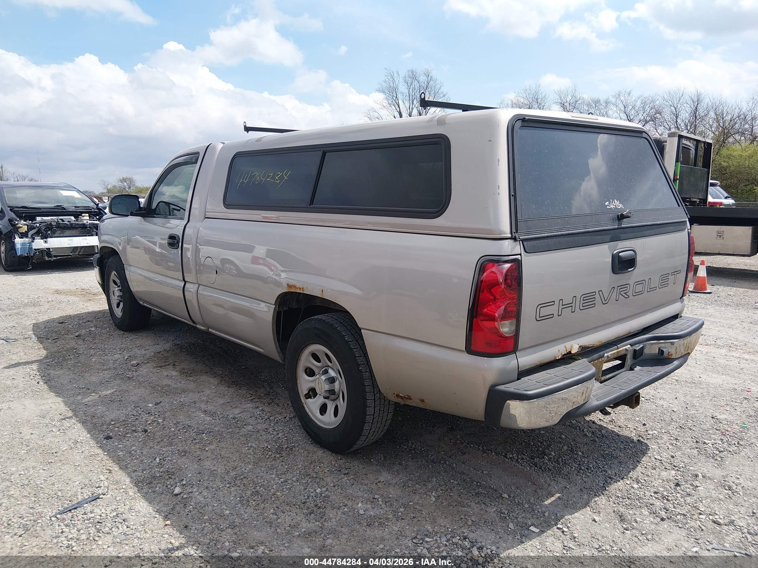 CHEVROLET SILVERADO image 3