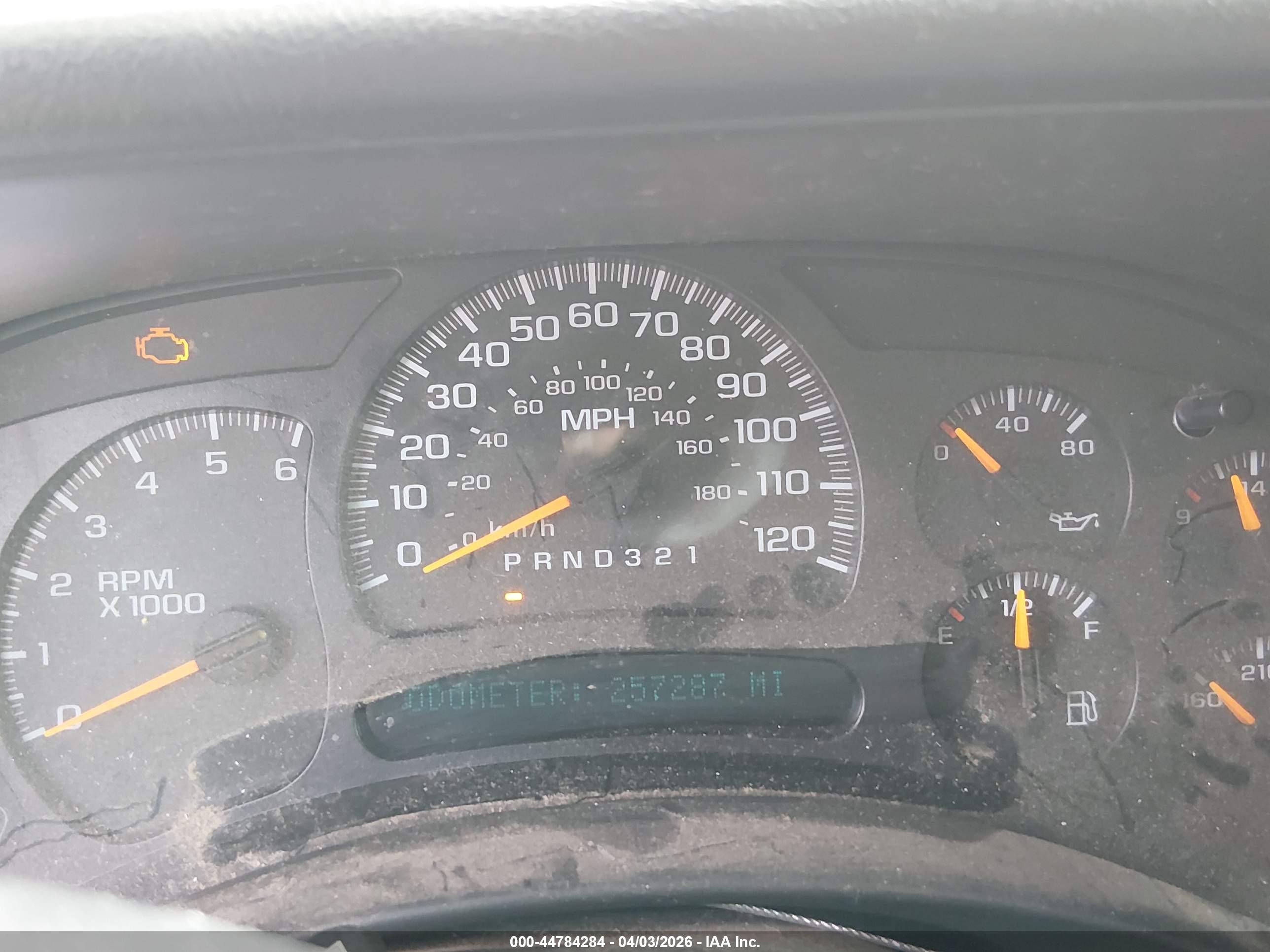 CHEVROLET SILVERADO image 7