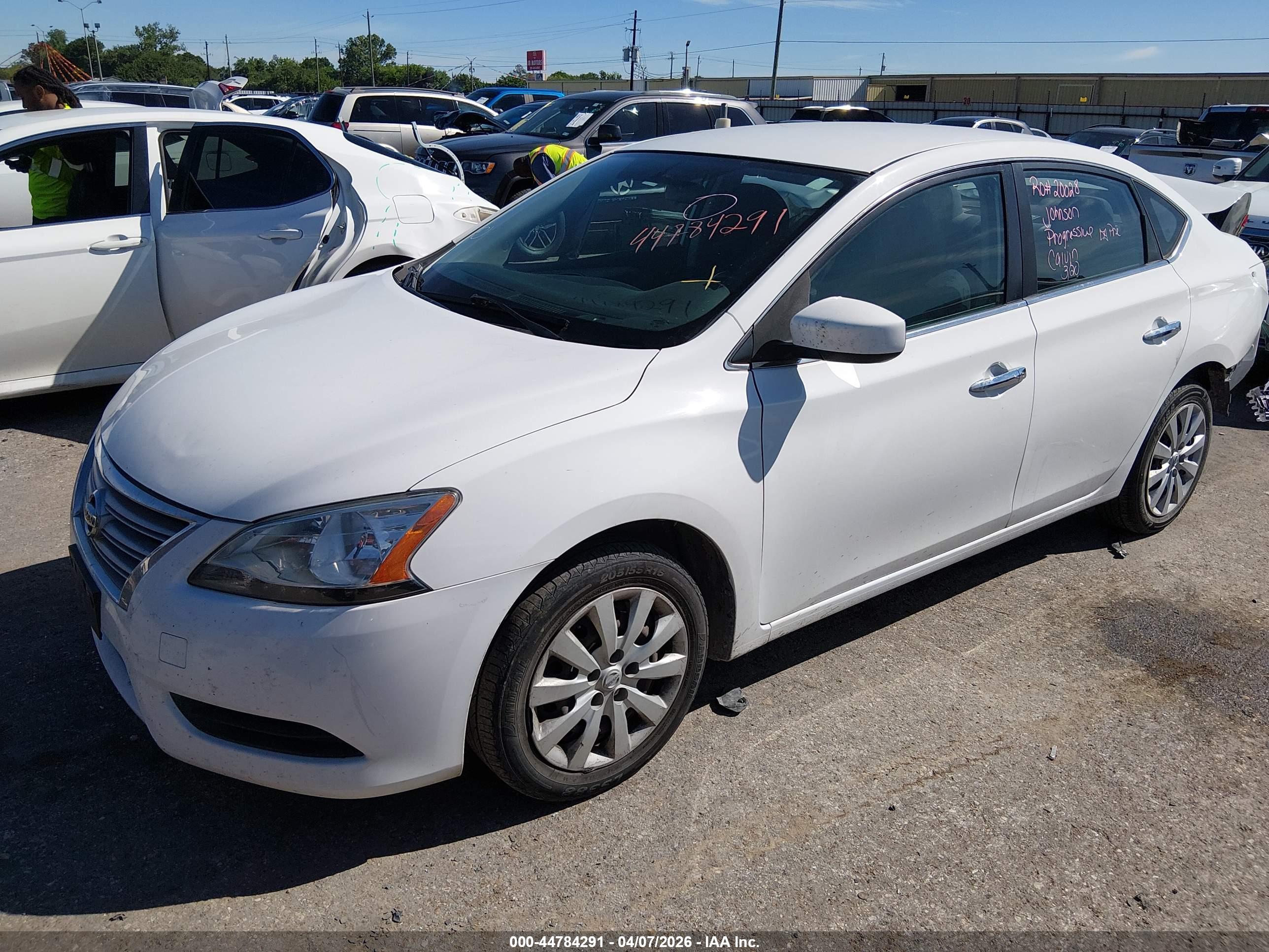 NISSAN SENTRA image 2