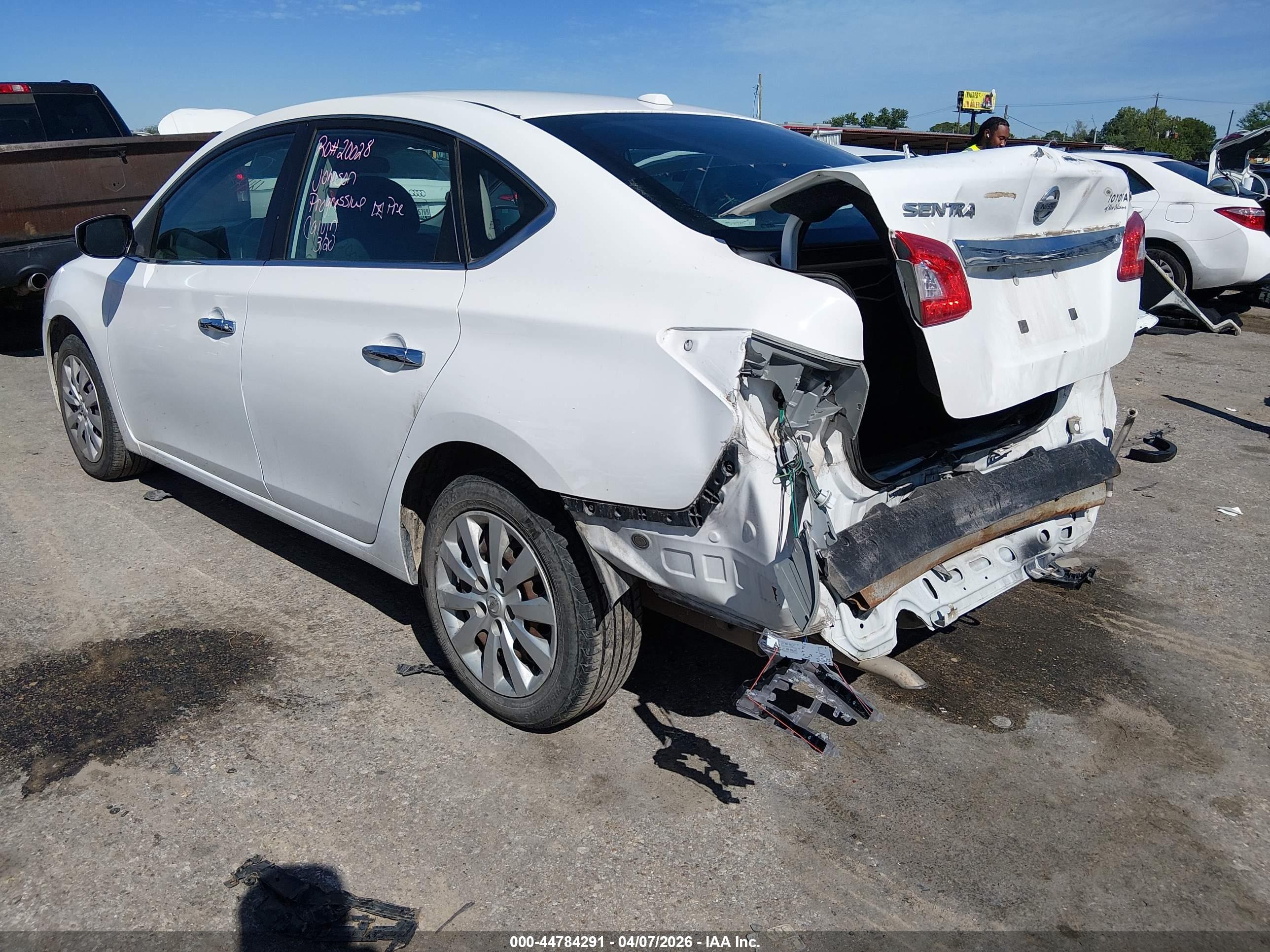 NISSAN SENTRA image 3
