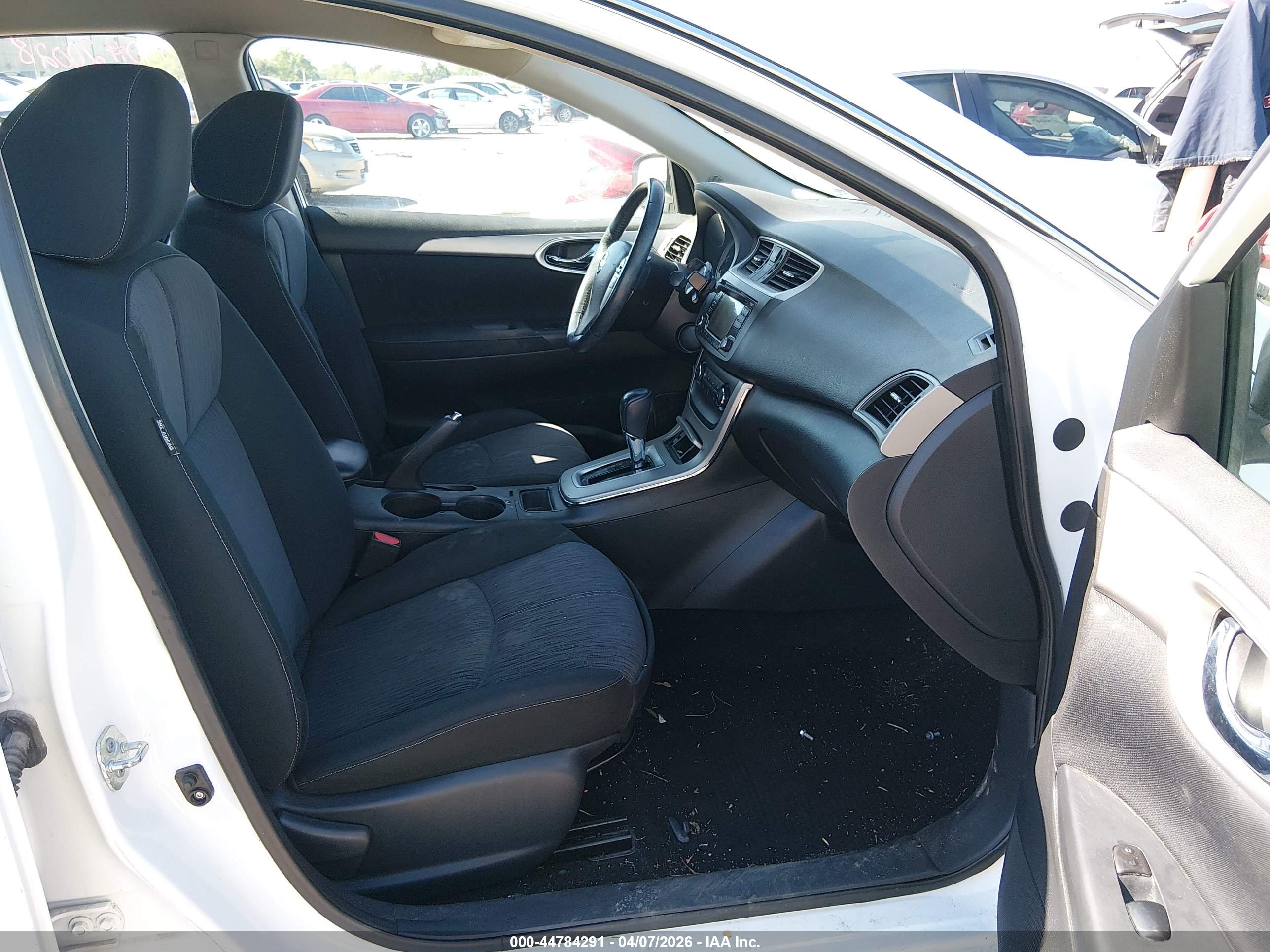 NISSAN SENTRA image 5