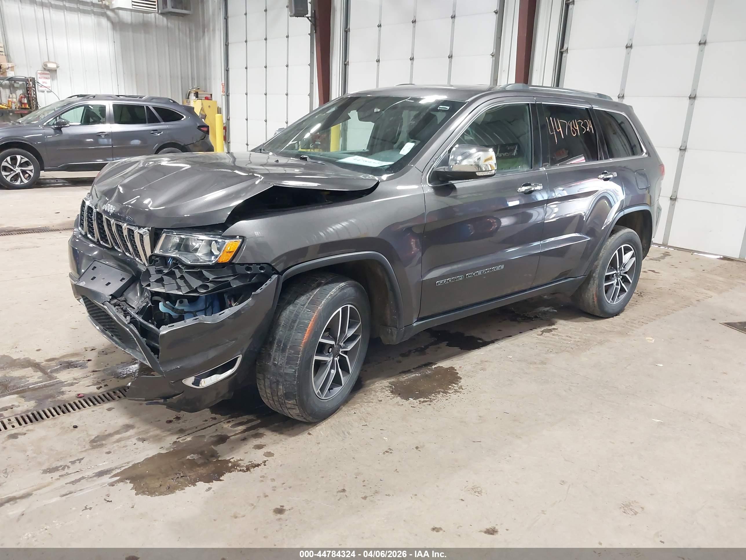 JEEP GRAND image 2
