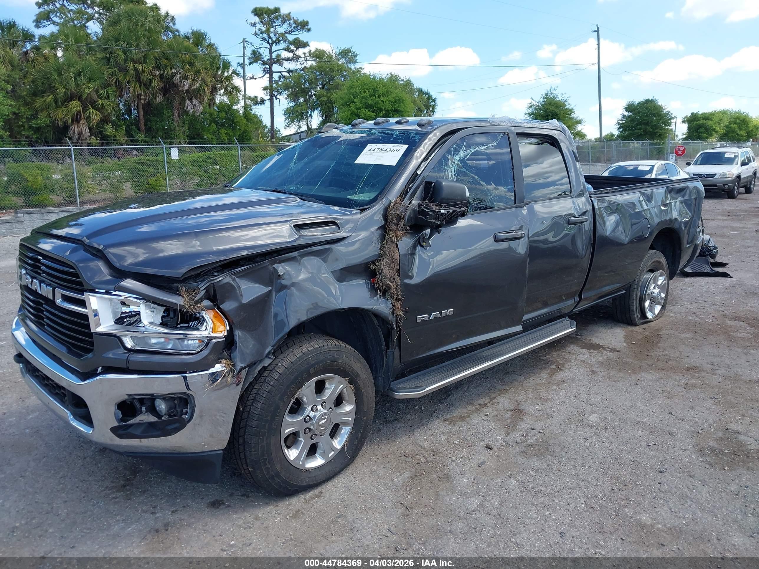 RAM 3500 image 2
