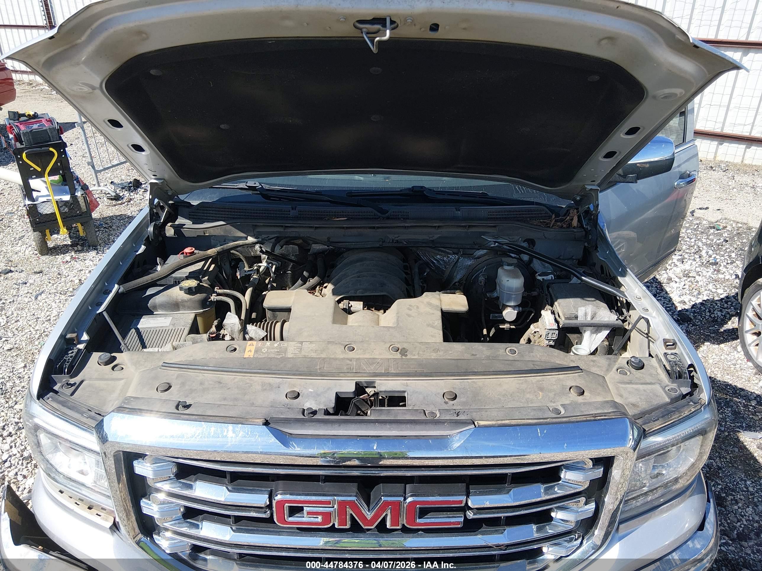 GMC SIERRA image 10