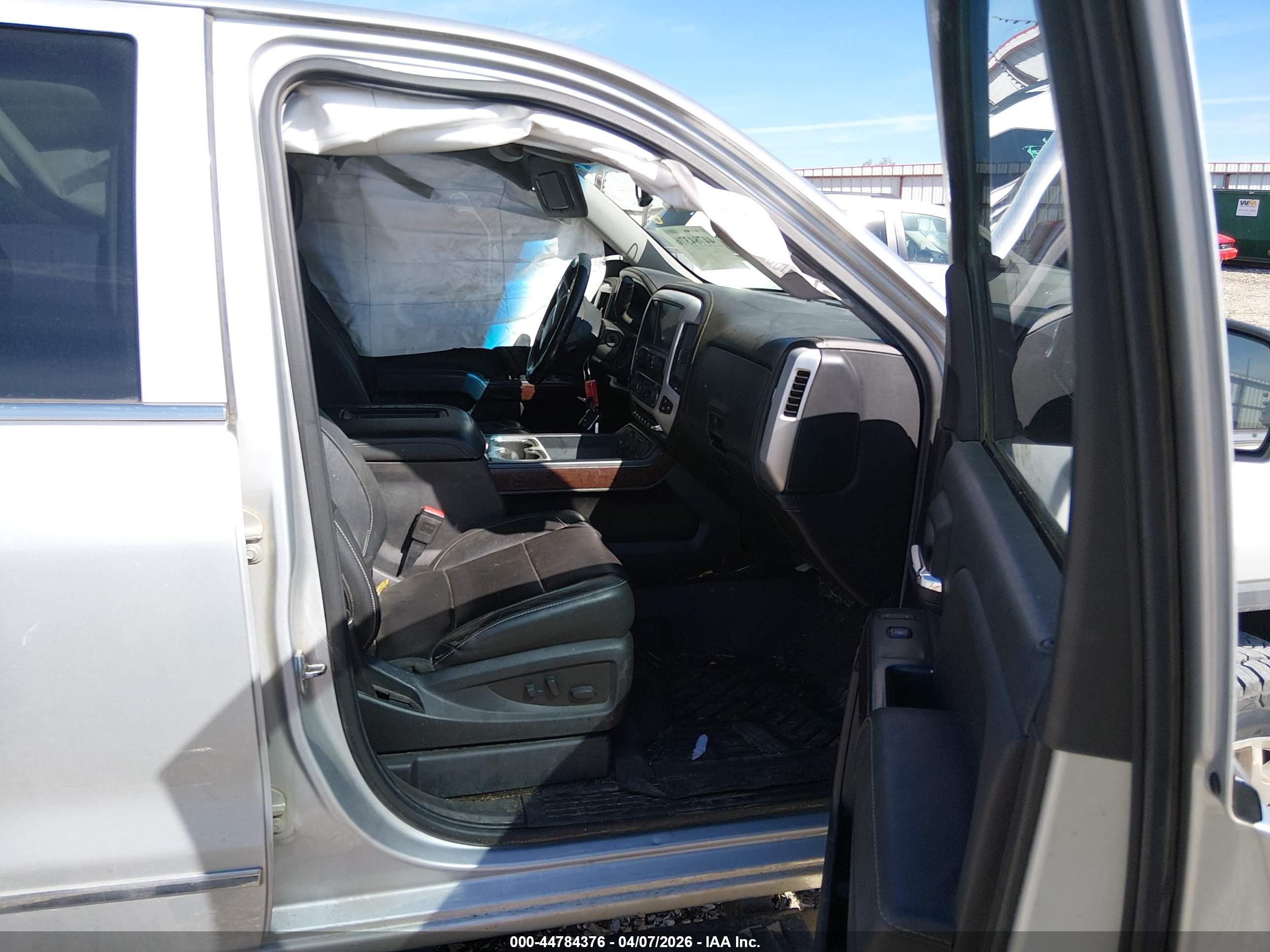 GMC SIERRA image 5