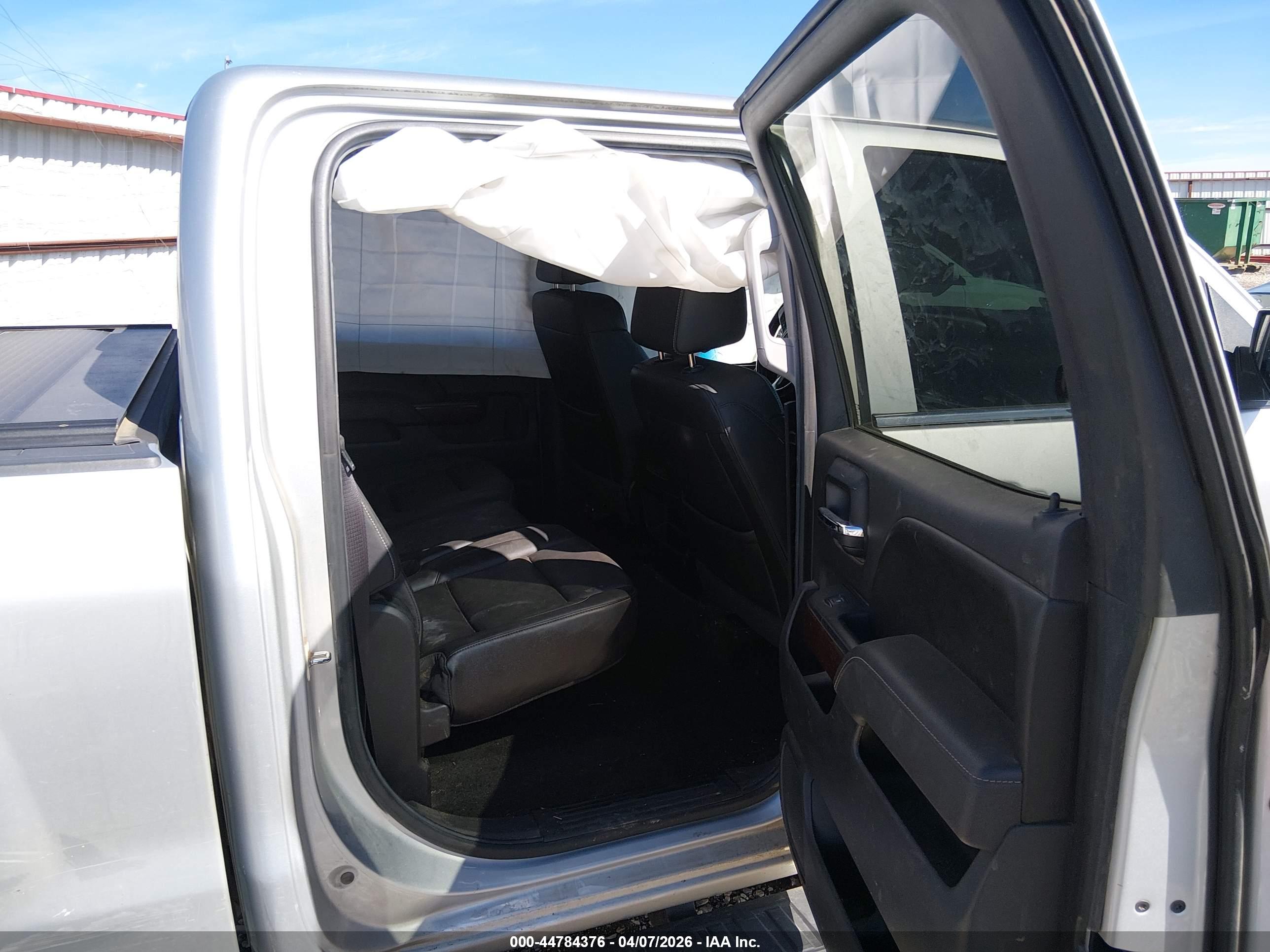 GMC SIERRA image 8