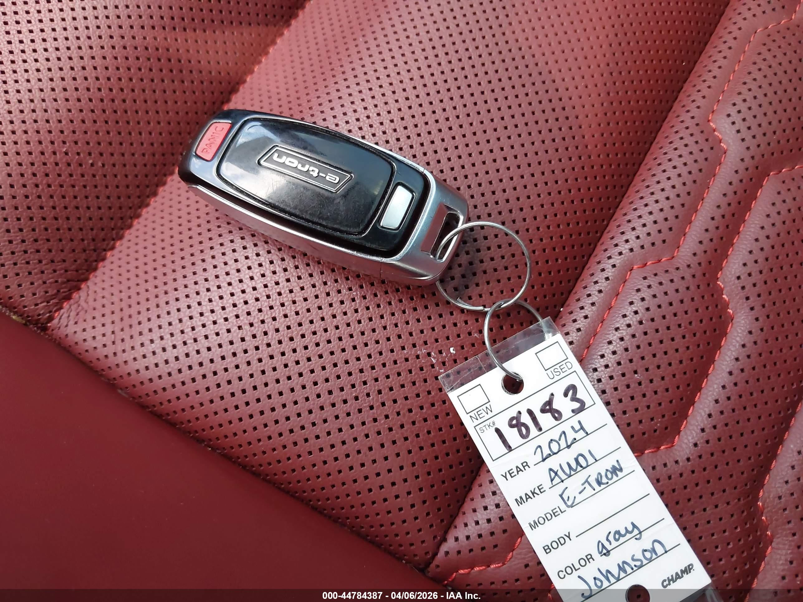 AUDI E-TRON image 11