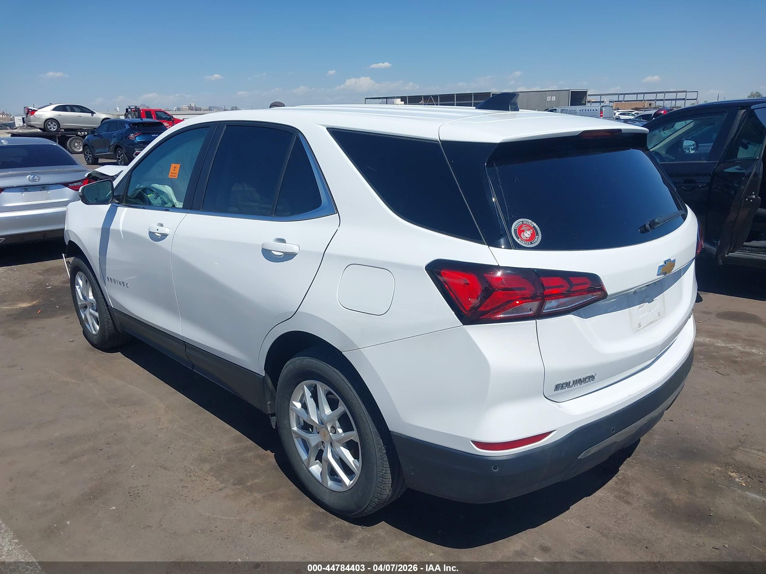 CHEVROLET EQUINOX image 3