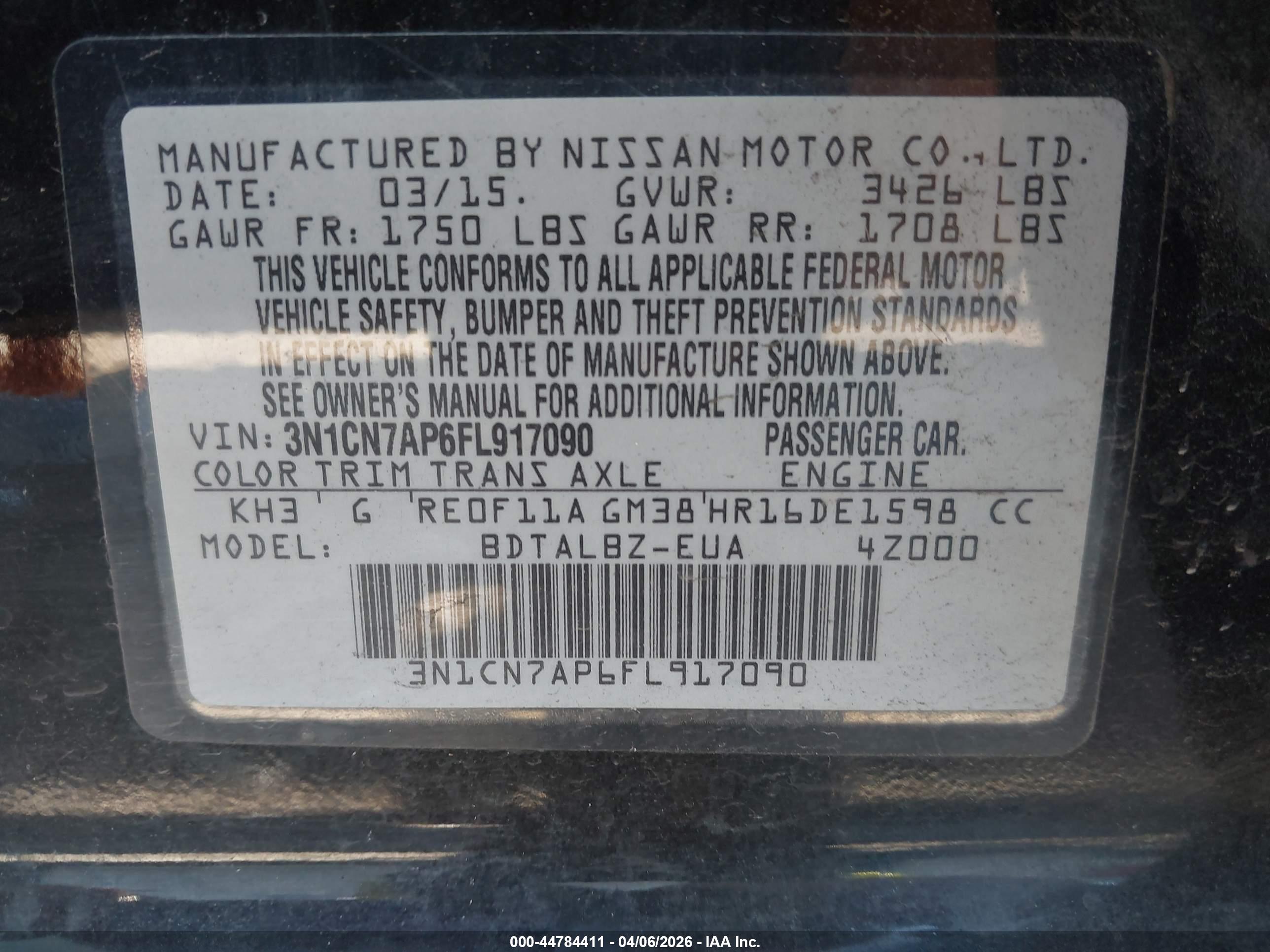 NISSAN VERSA image 9