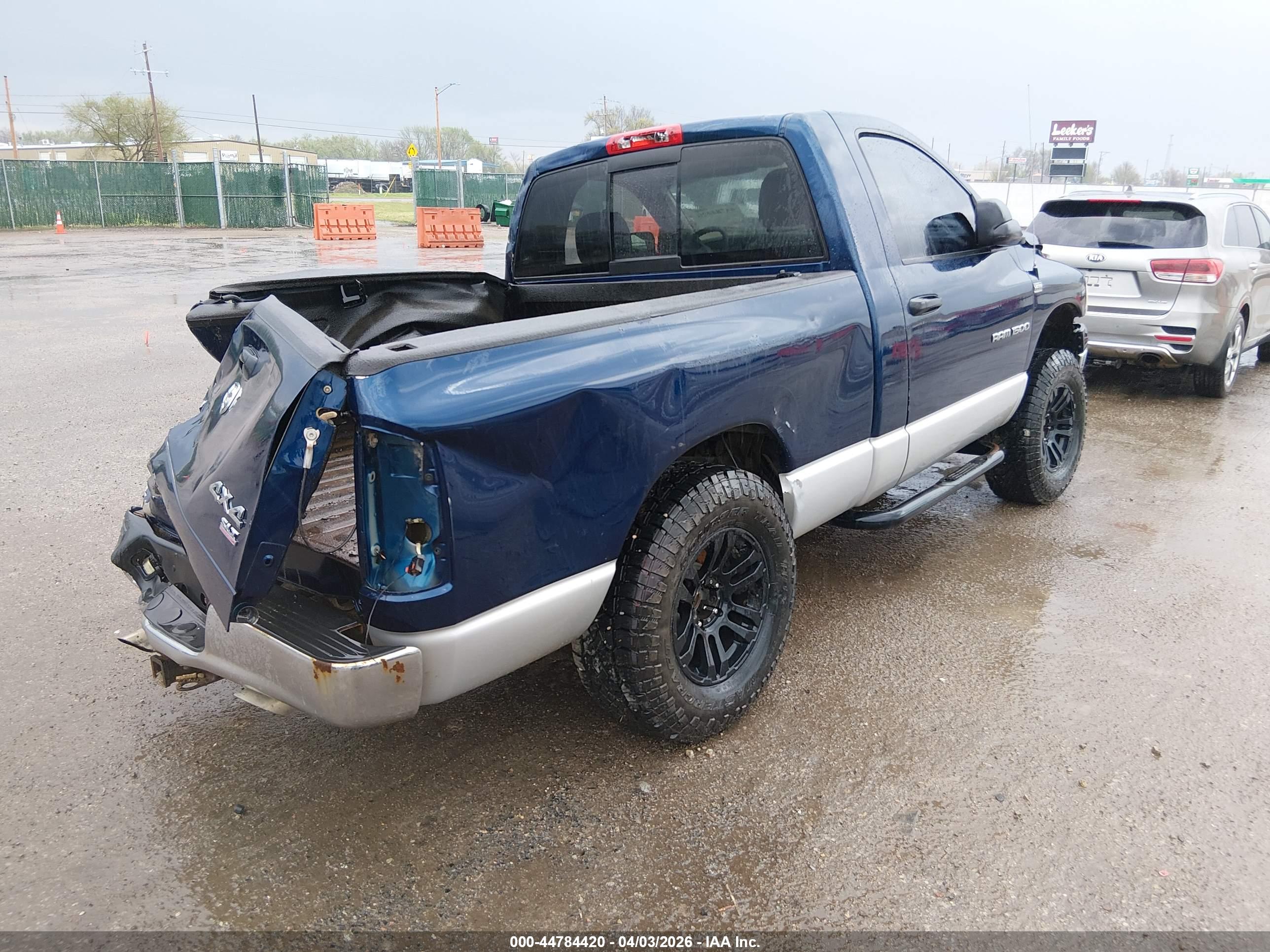 DODGE RAM image 4