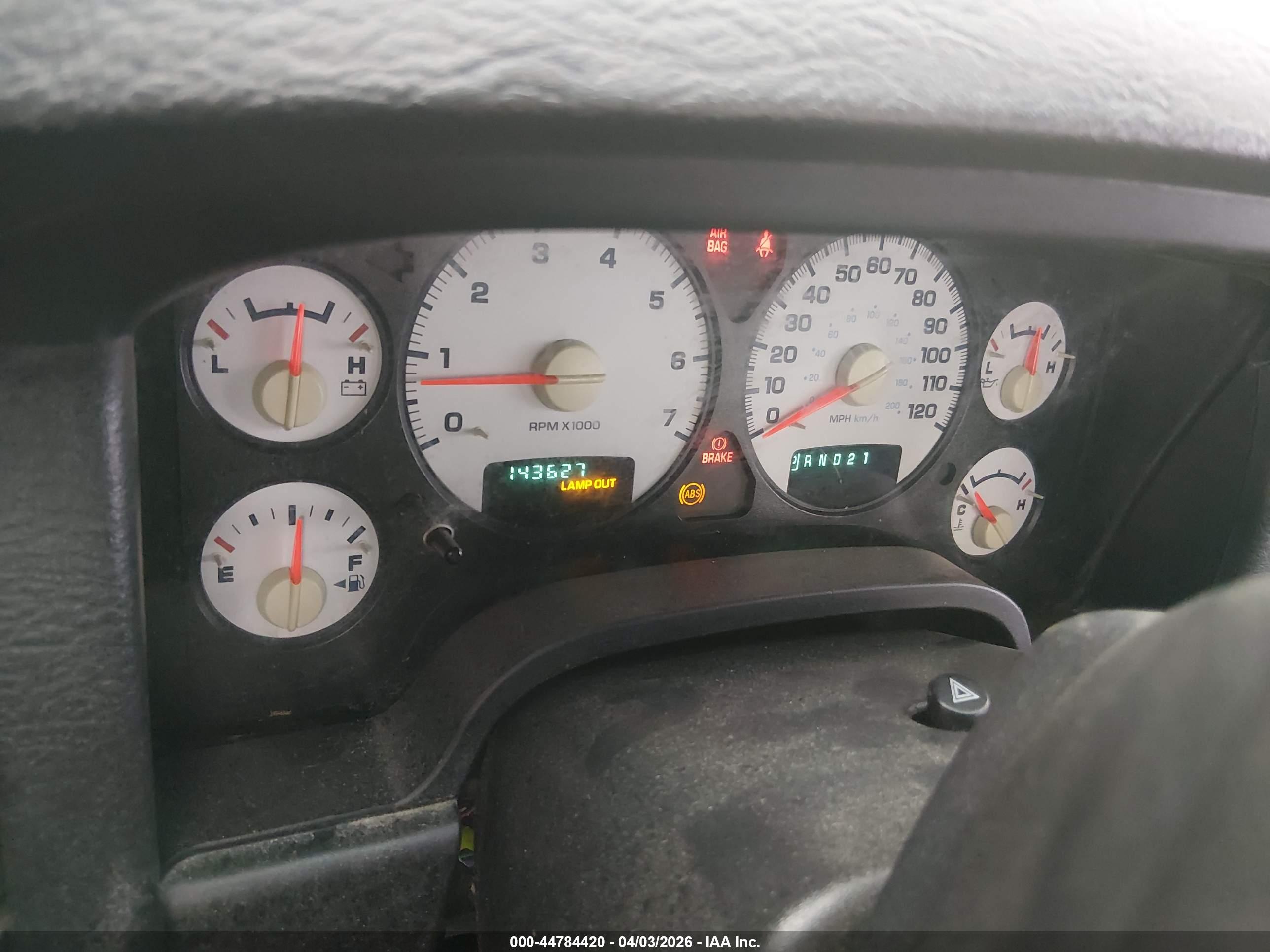 DODGE RAM image 7
