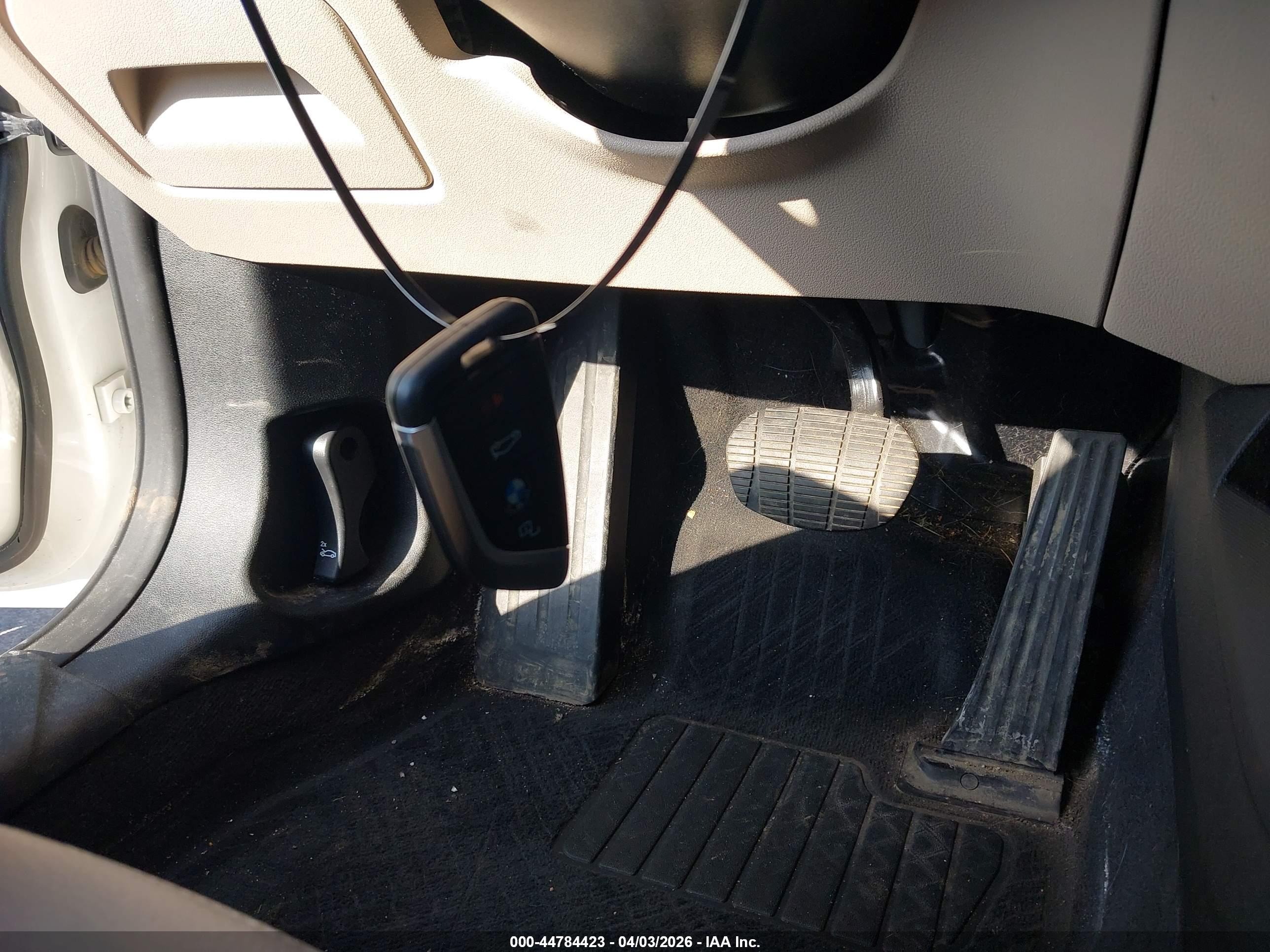 BMW 228 image 11