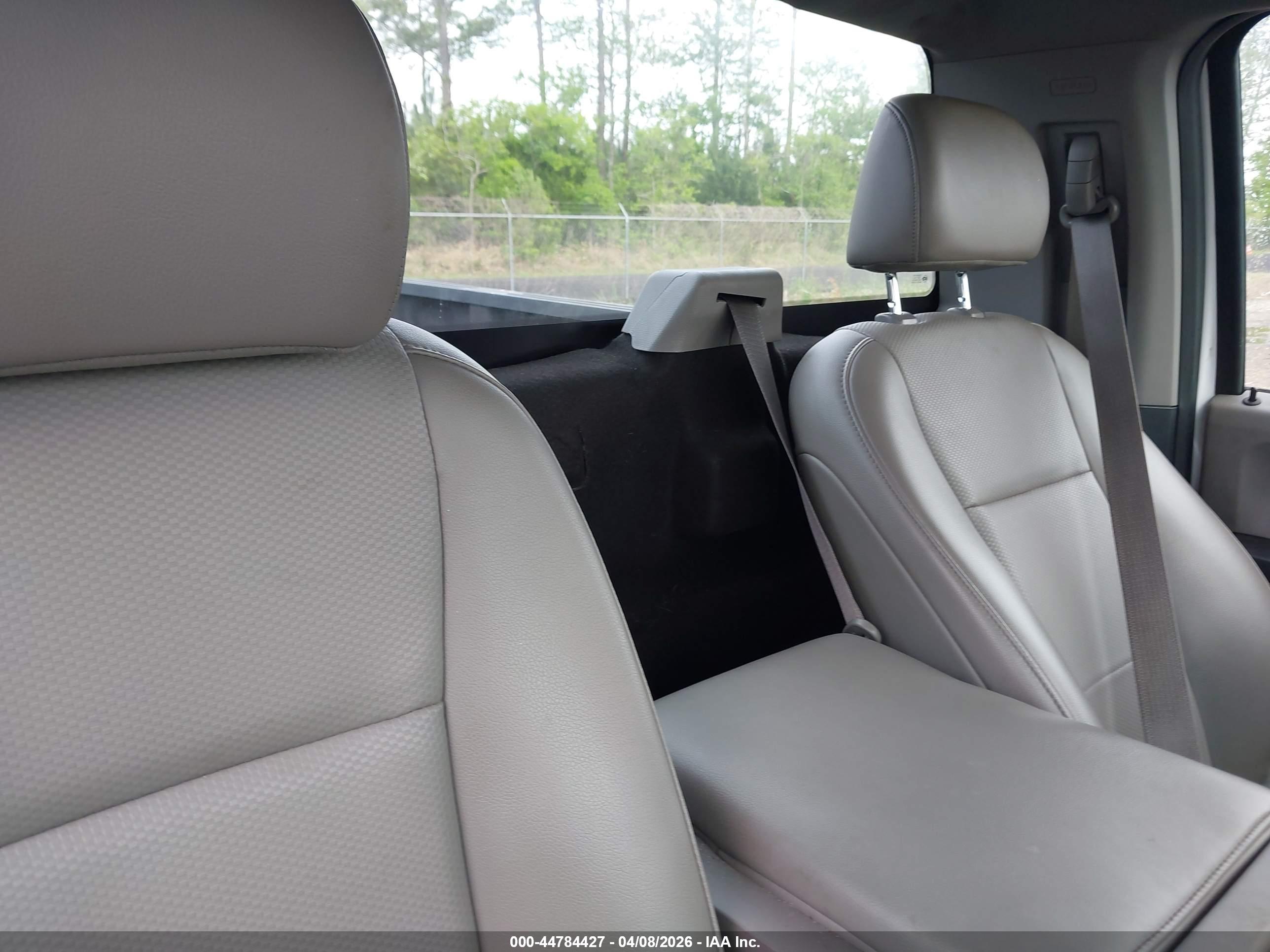 FORD F-150 image 8