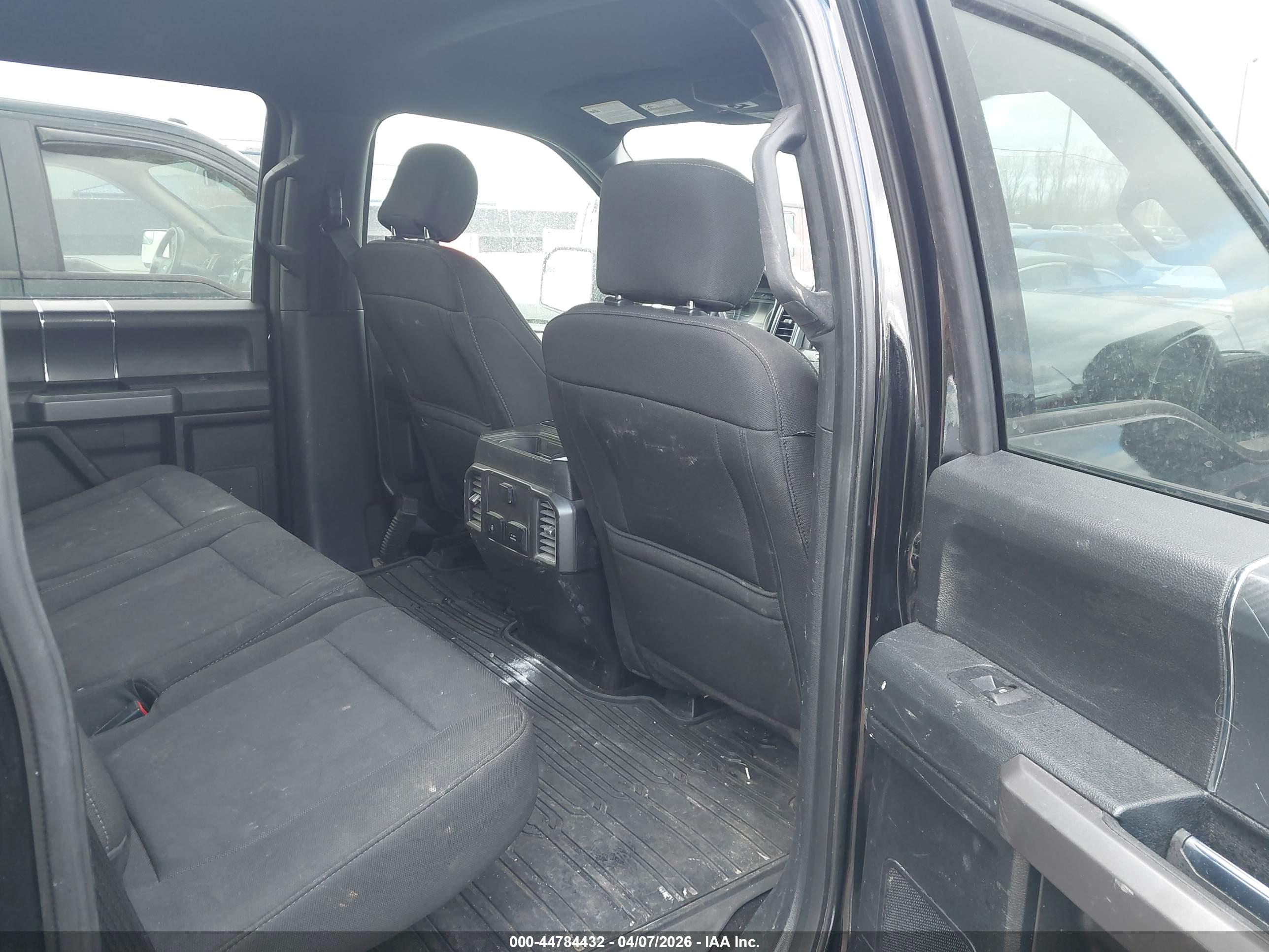 FORD F-150 image 8