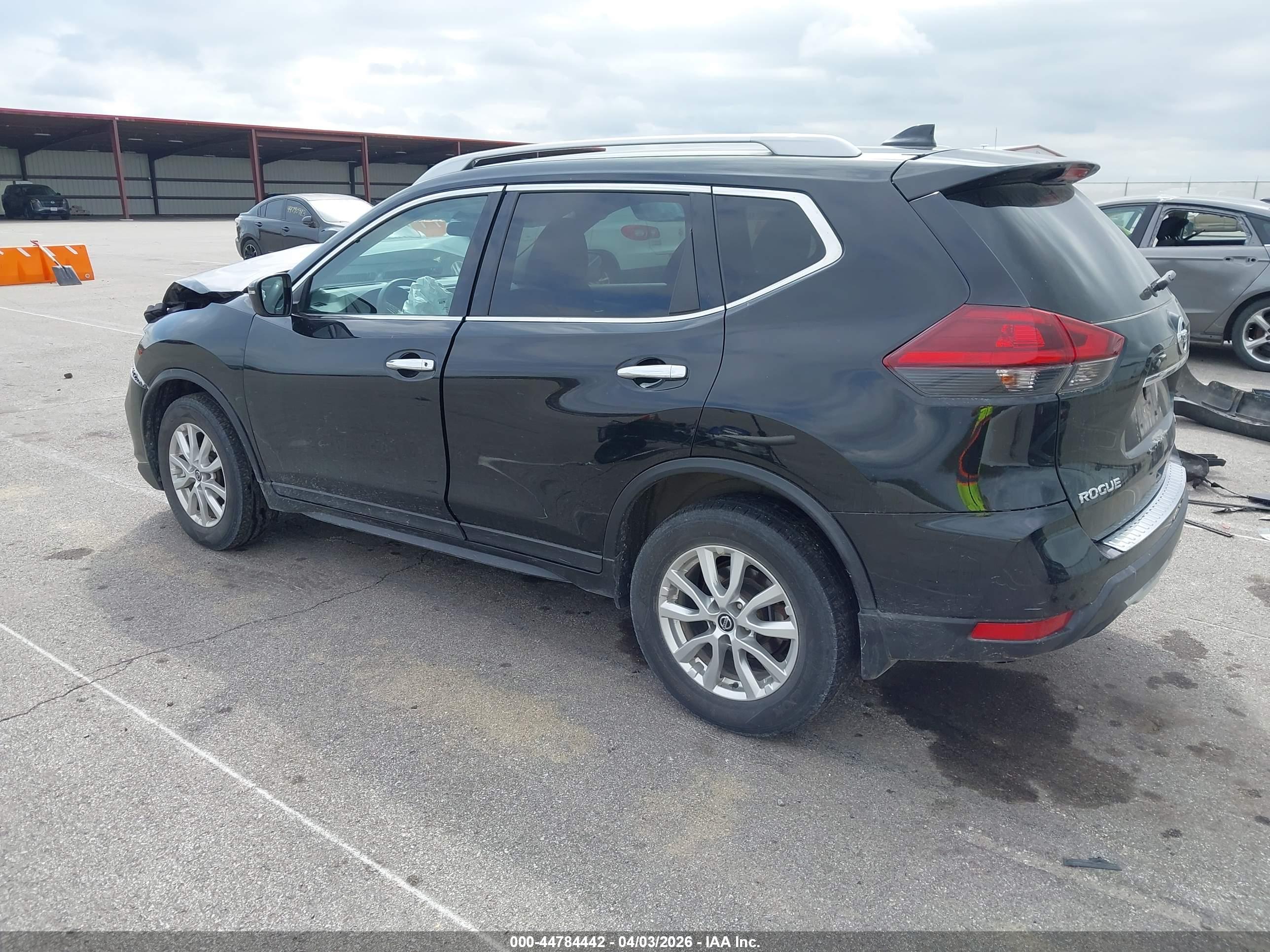 NISSAN ROGUE image 3