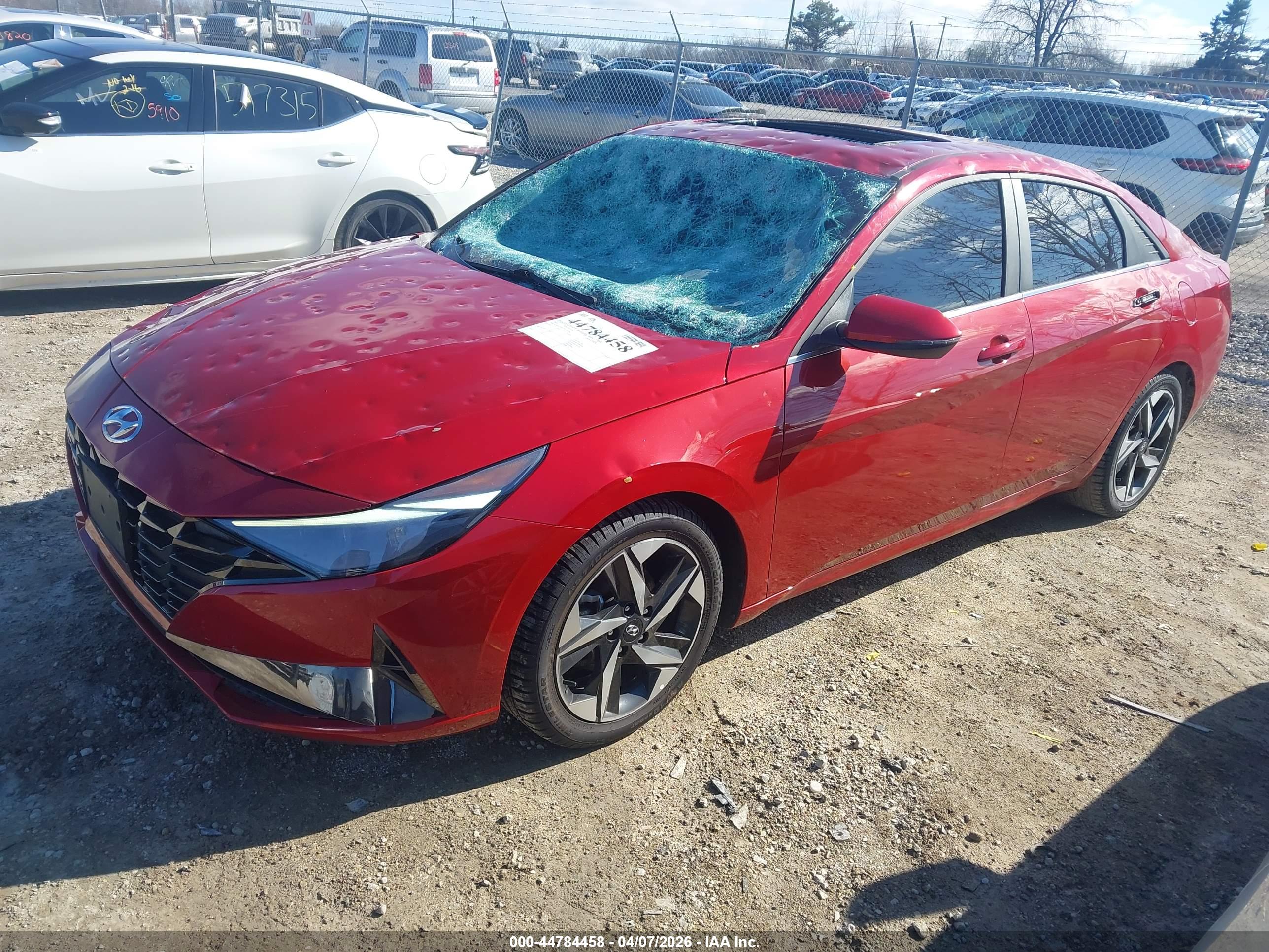 HYUNDAI ELANTRA image 2