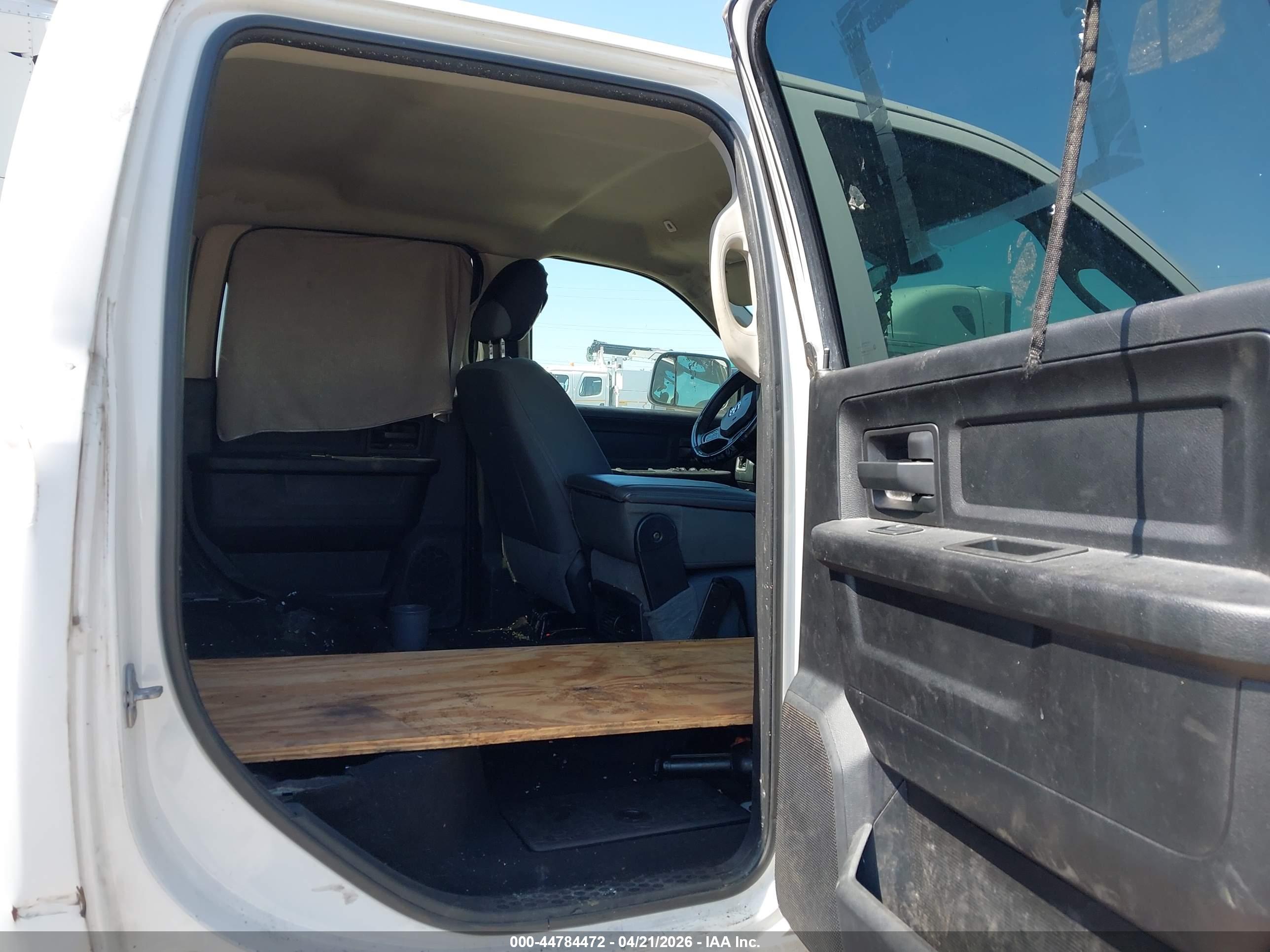 RAM 3500 image 7