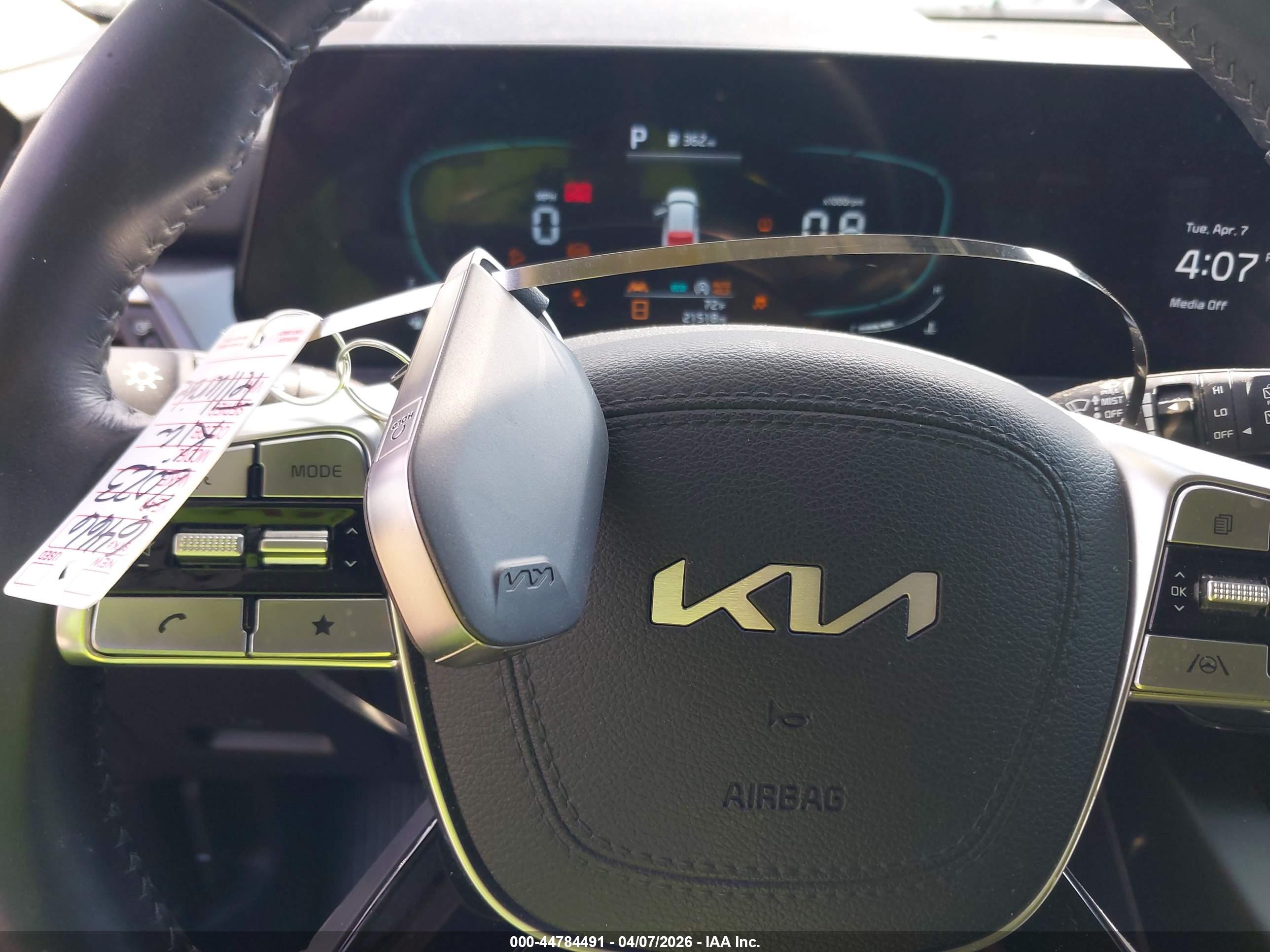 KIA TELLURIDE image 11