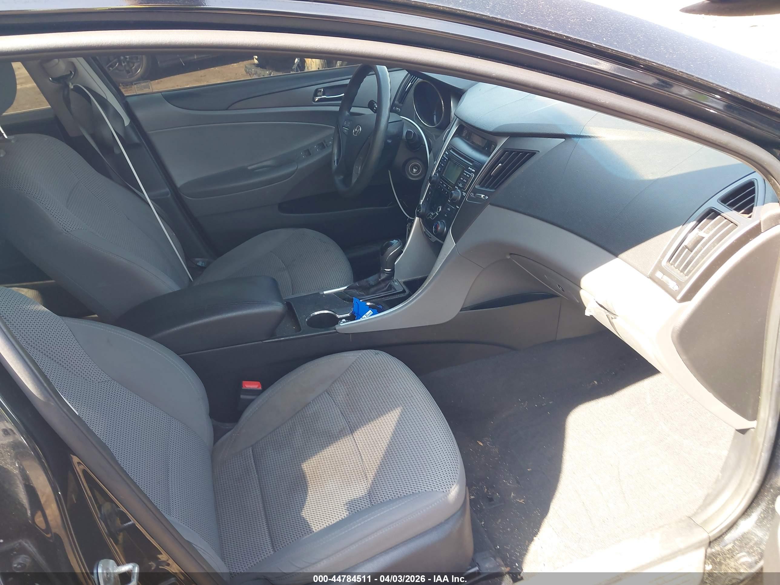 HYUNDAI SONATA image 5