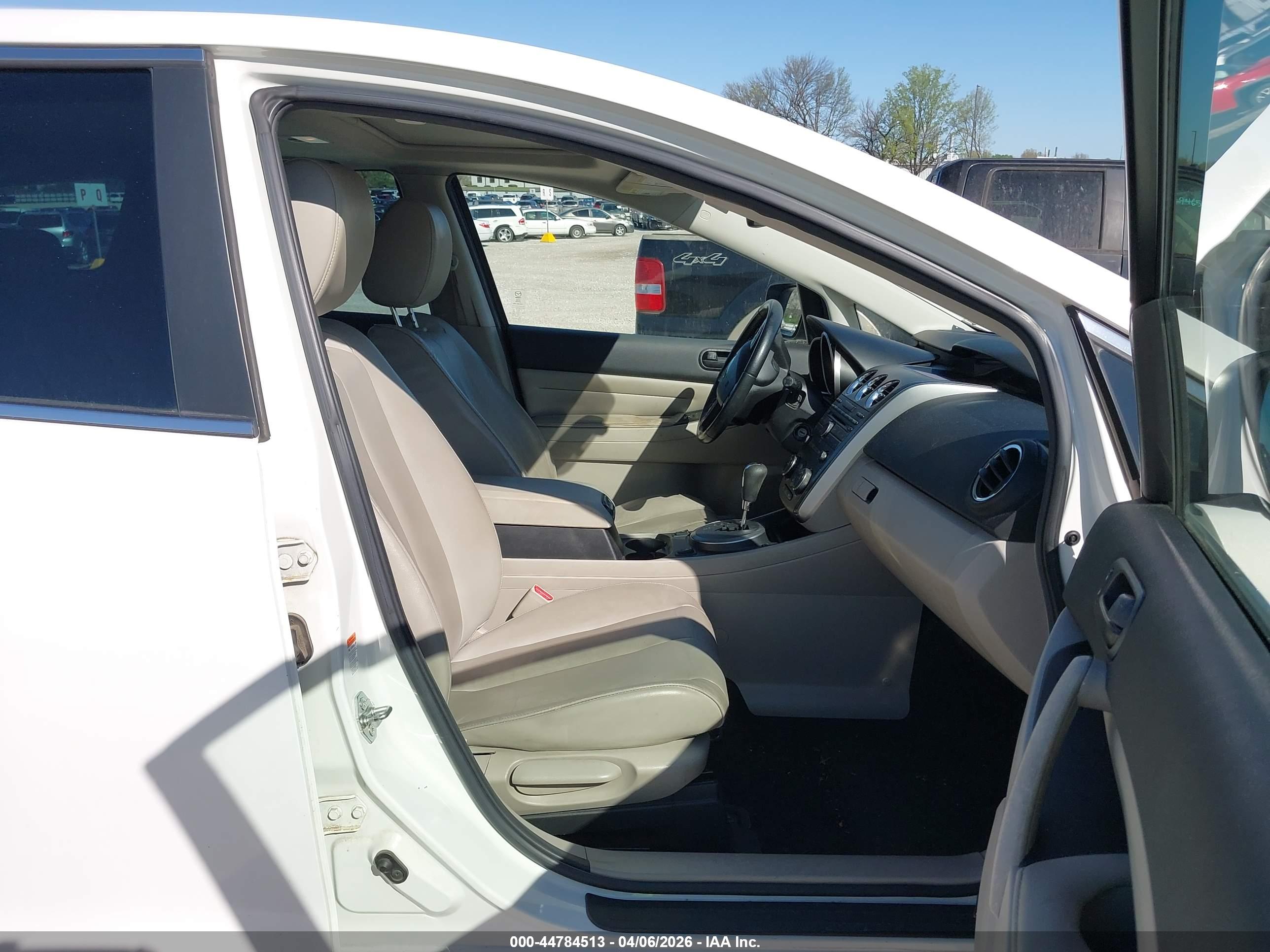 MAZDA CX-7 image 5