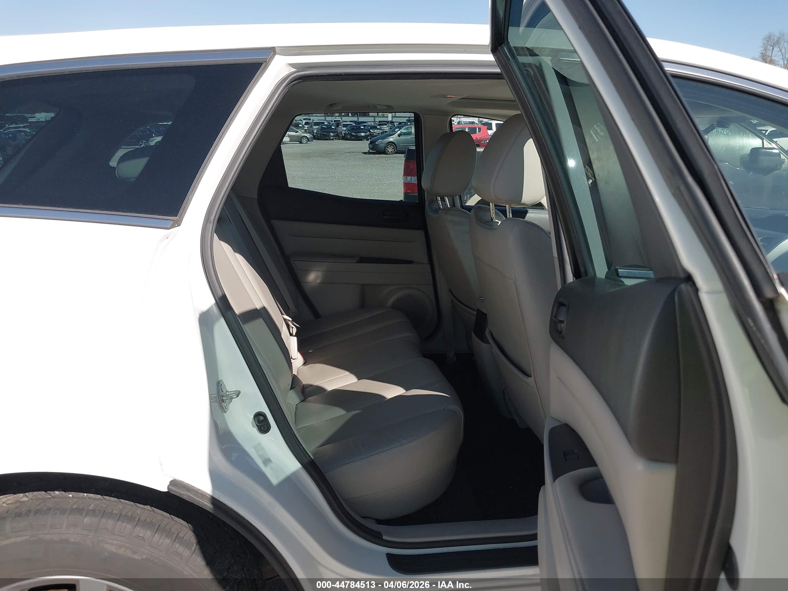 MAZDA CX-7 image 8