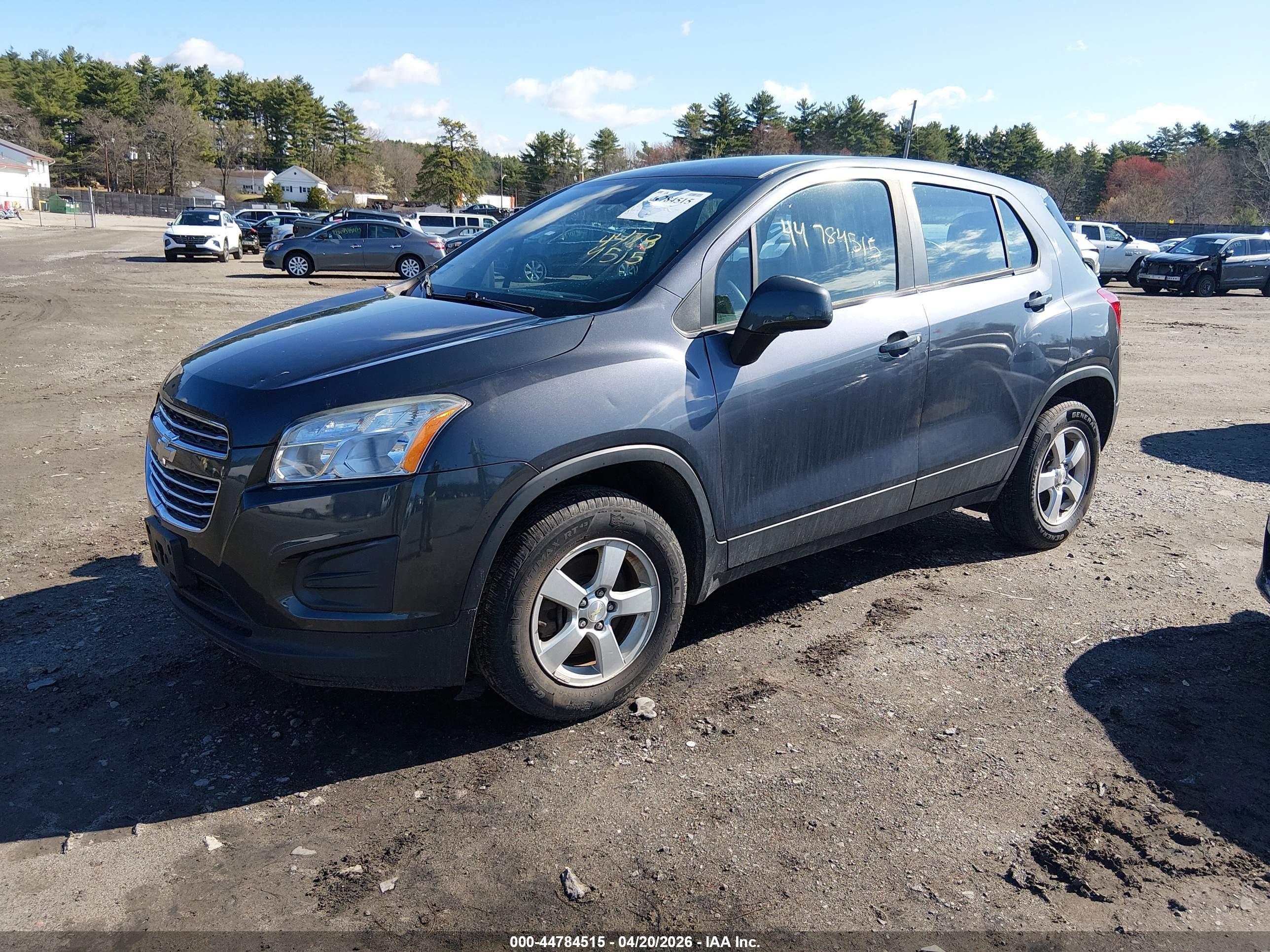 CHEVROLET TRAX image 2