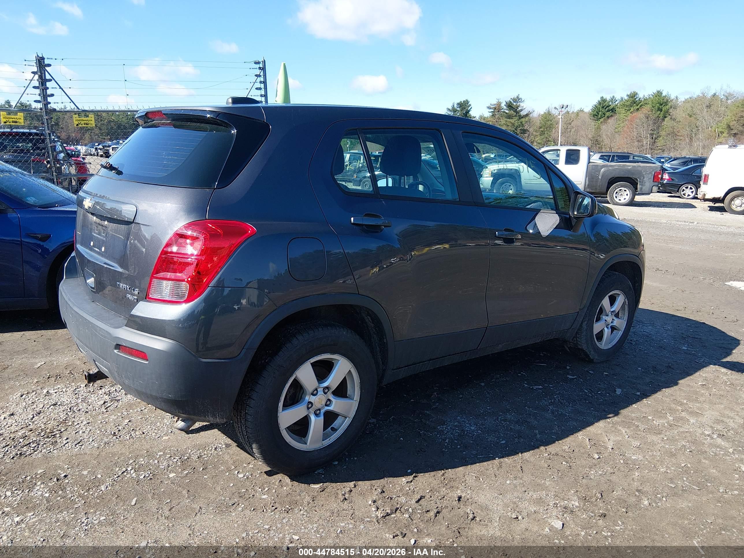 CHEVROLET TRAX image 4