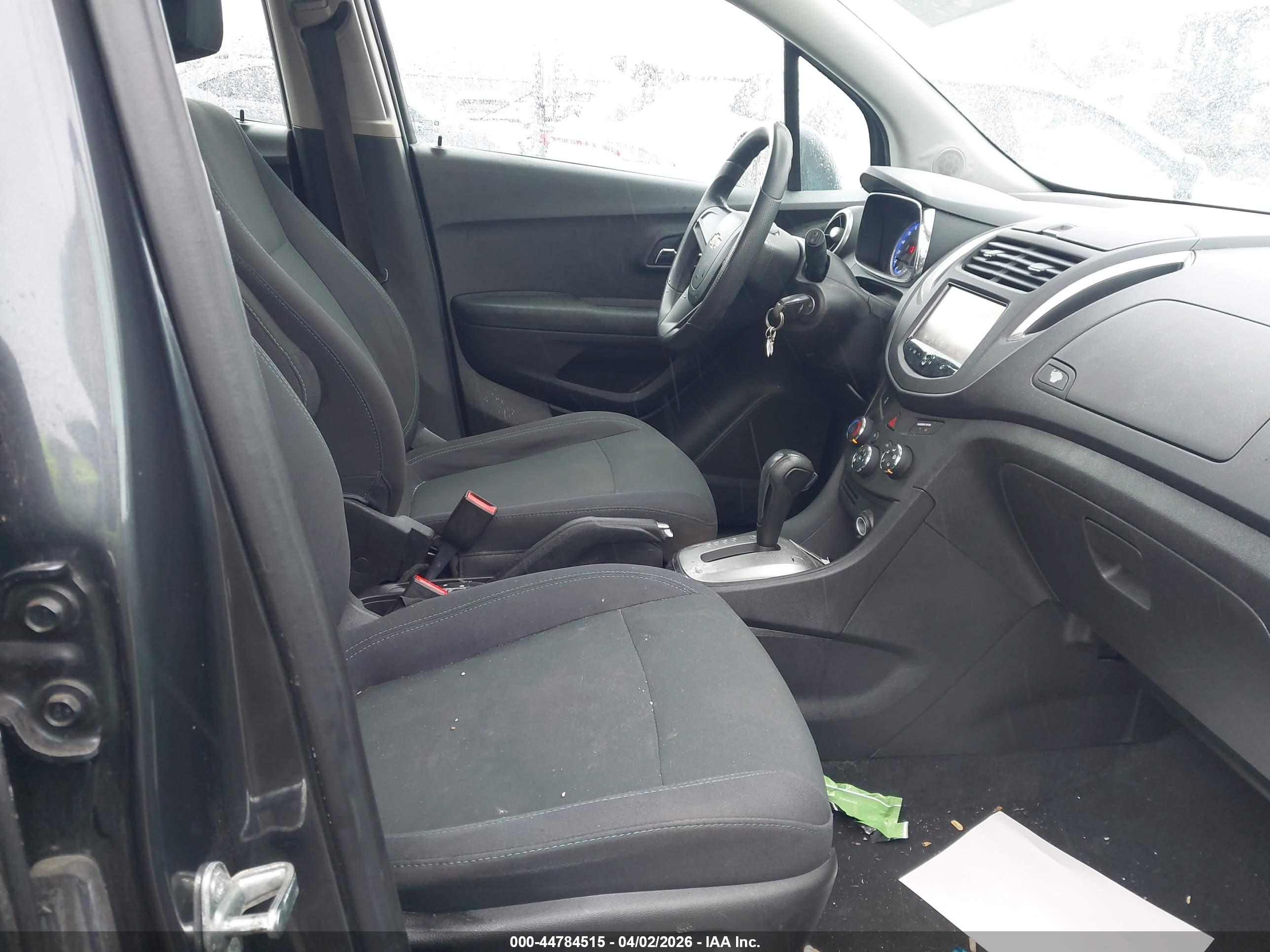 CHEVROLET TRAX image 5