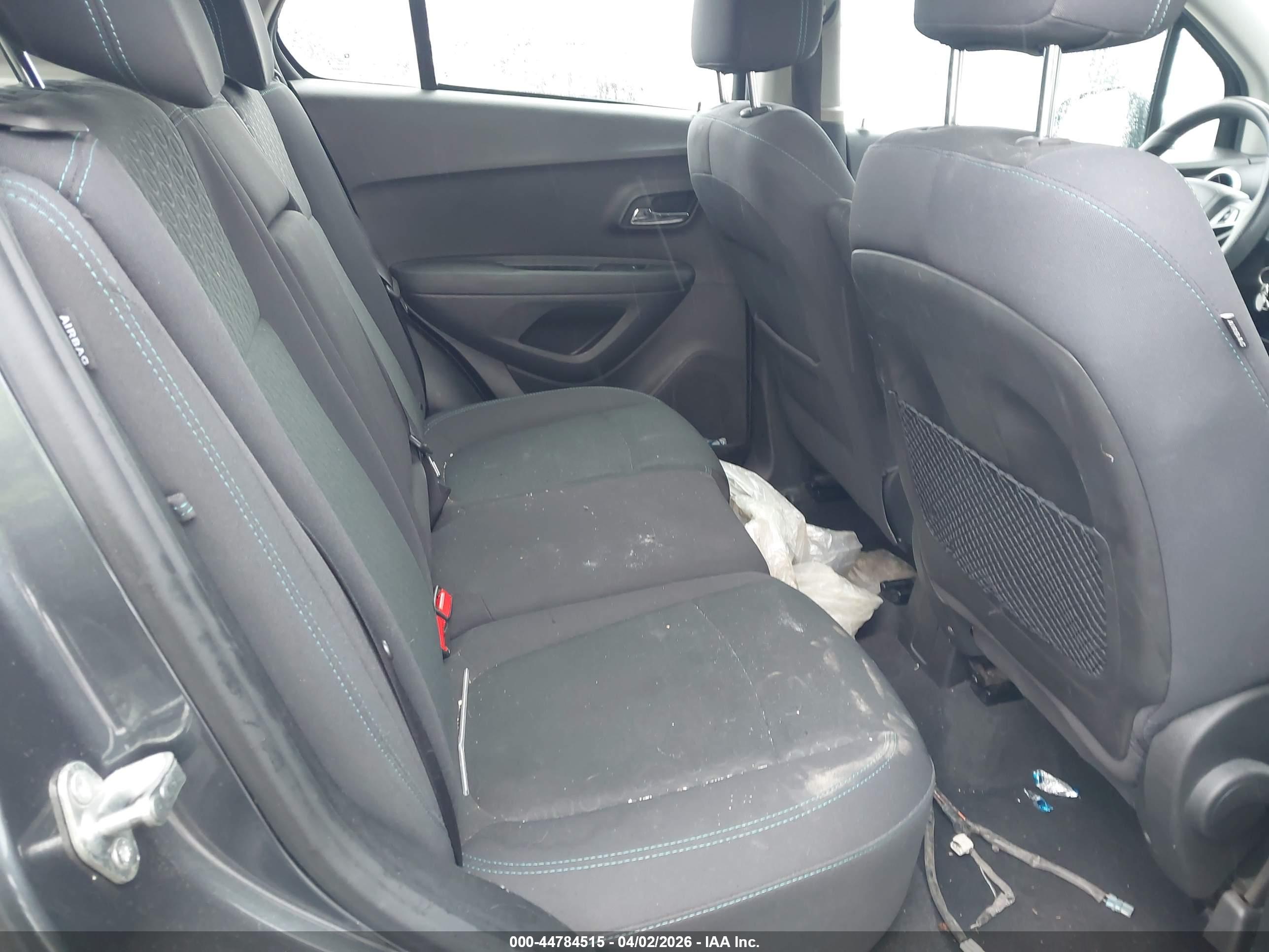 CHEVROLET TRAX image 8