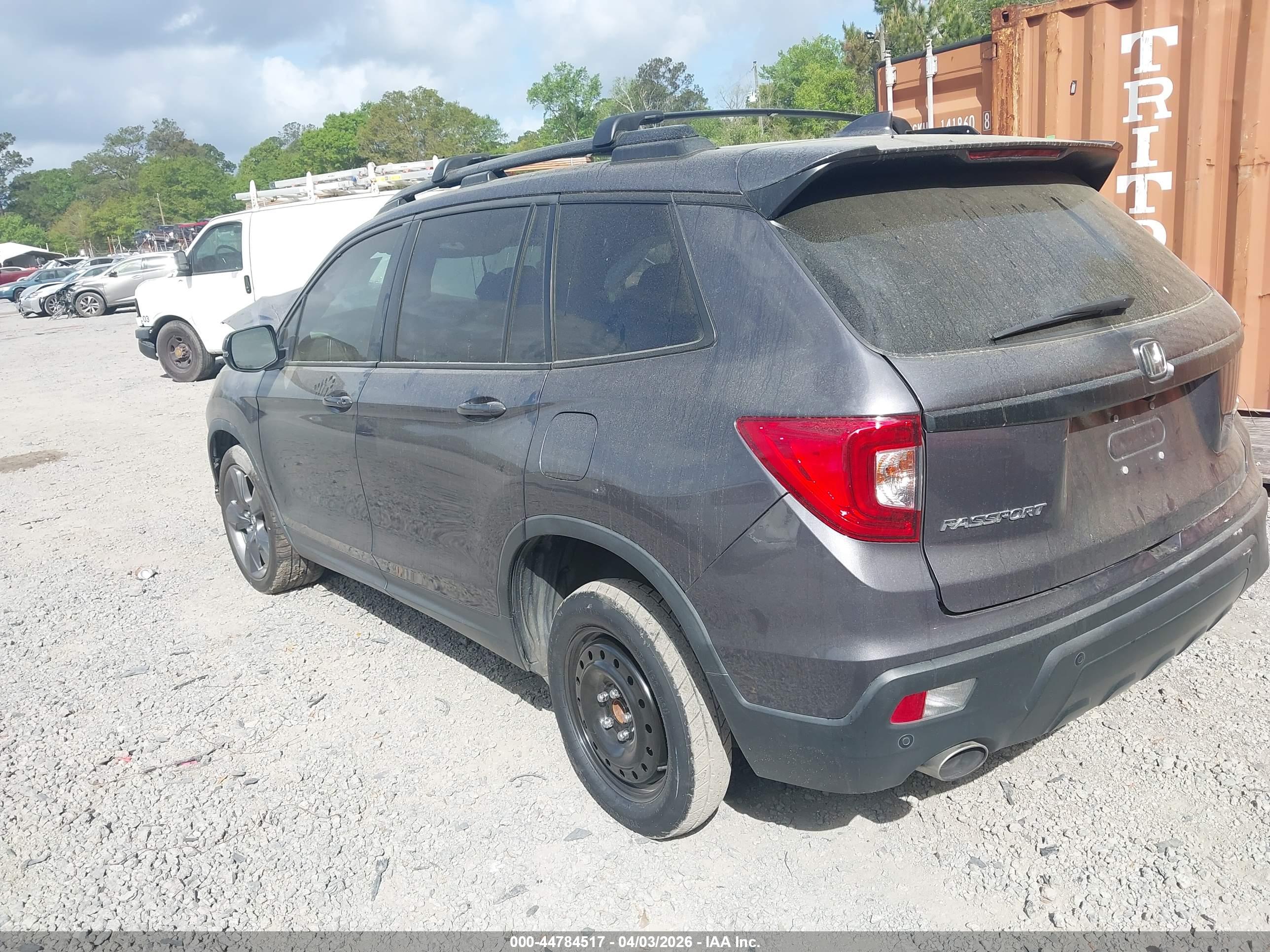 HONDA PASSPORT image 3