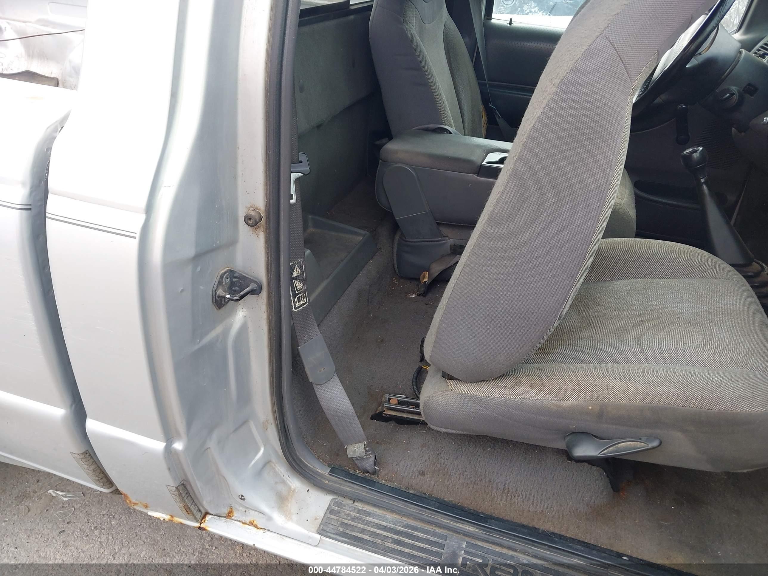 FORD RANGER image 8