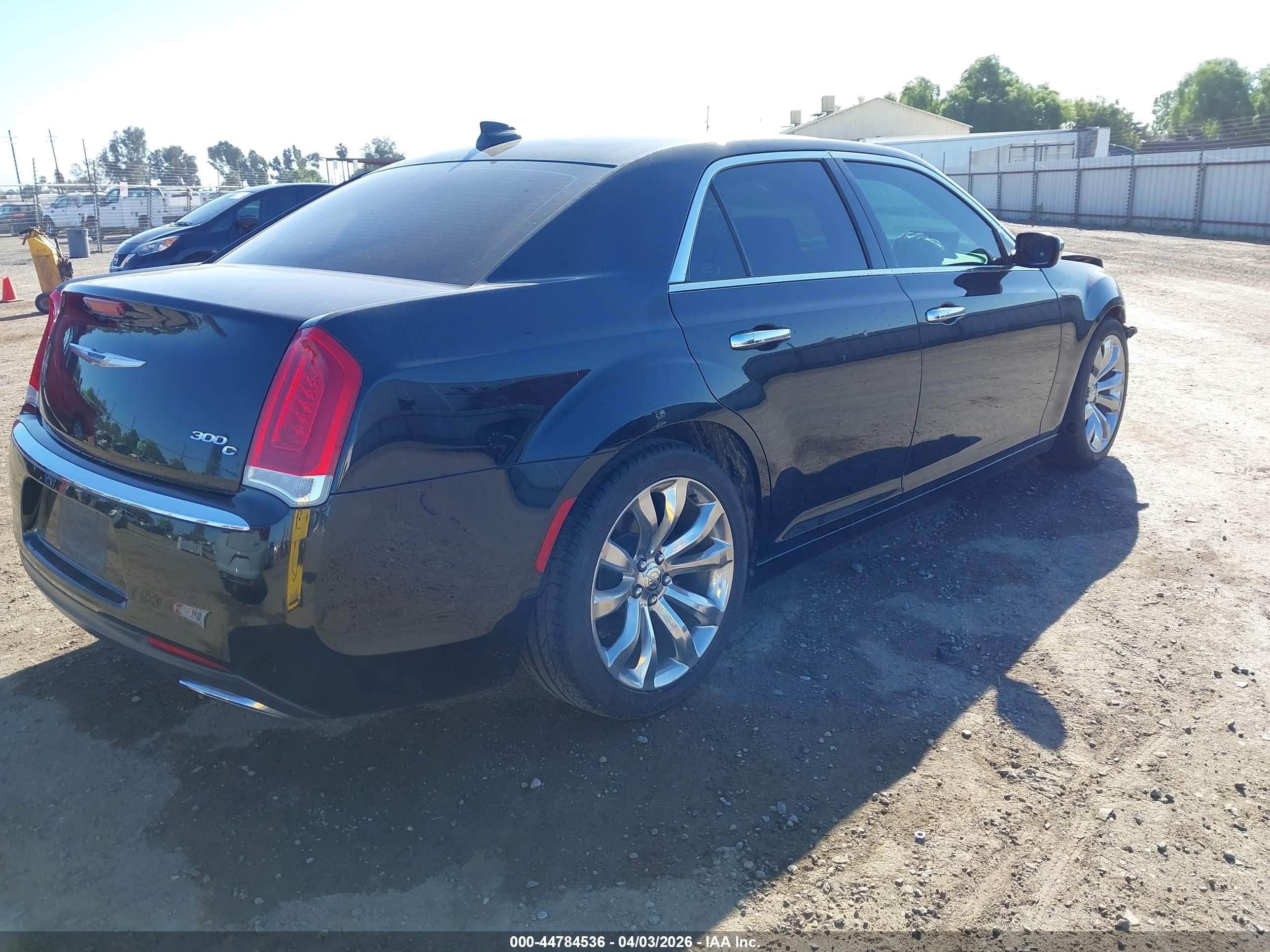 CHRYSLER 300C image 4