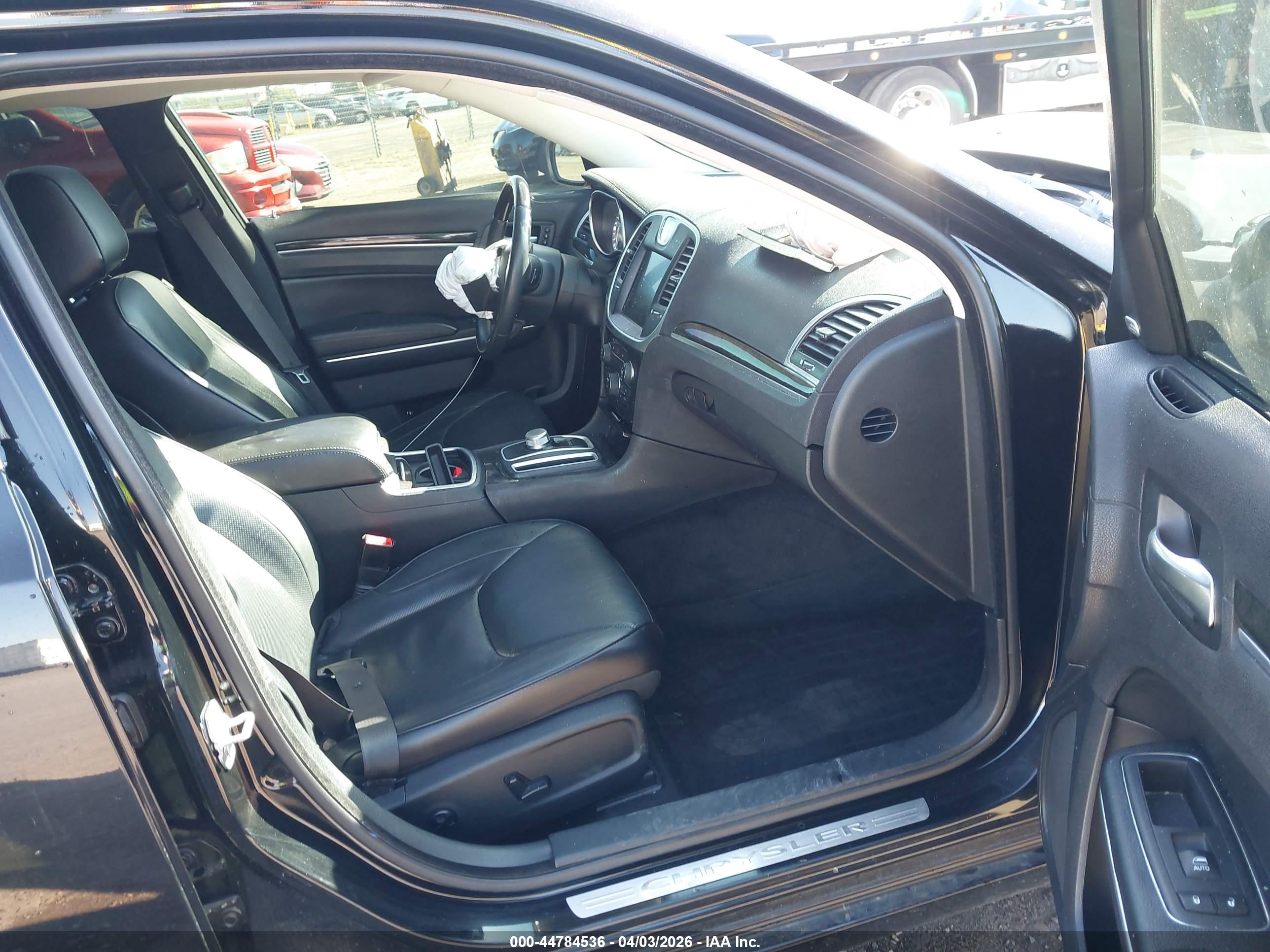 CHRYSLER 300C image 5