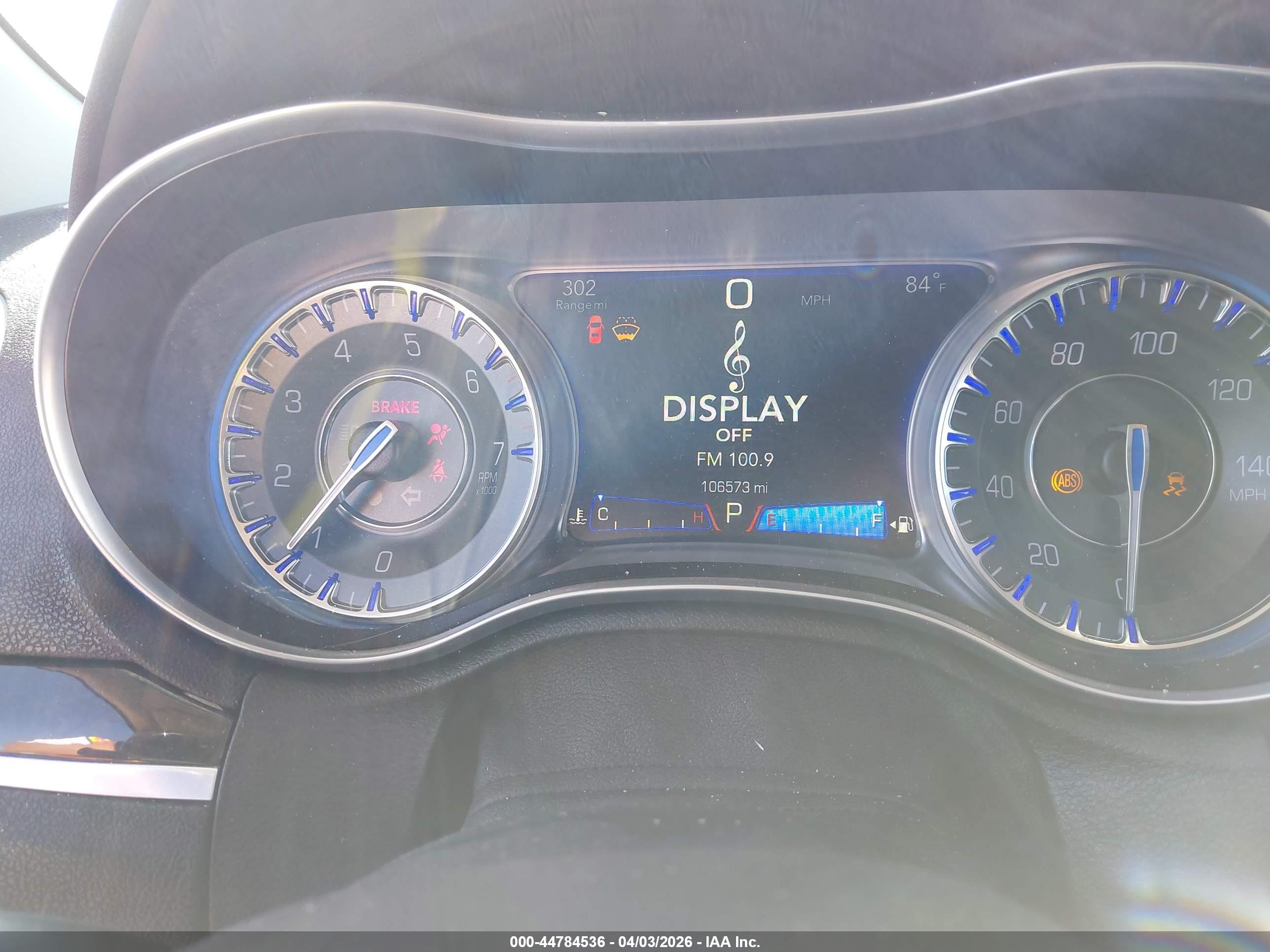 CHRYSLER 300C image 7