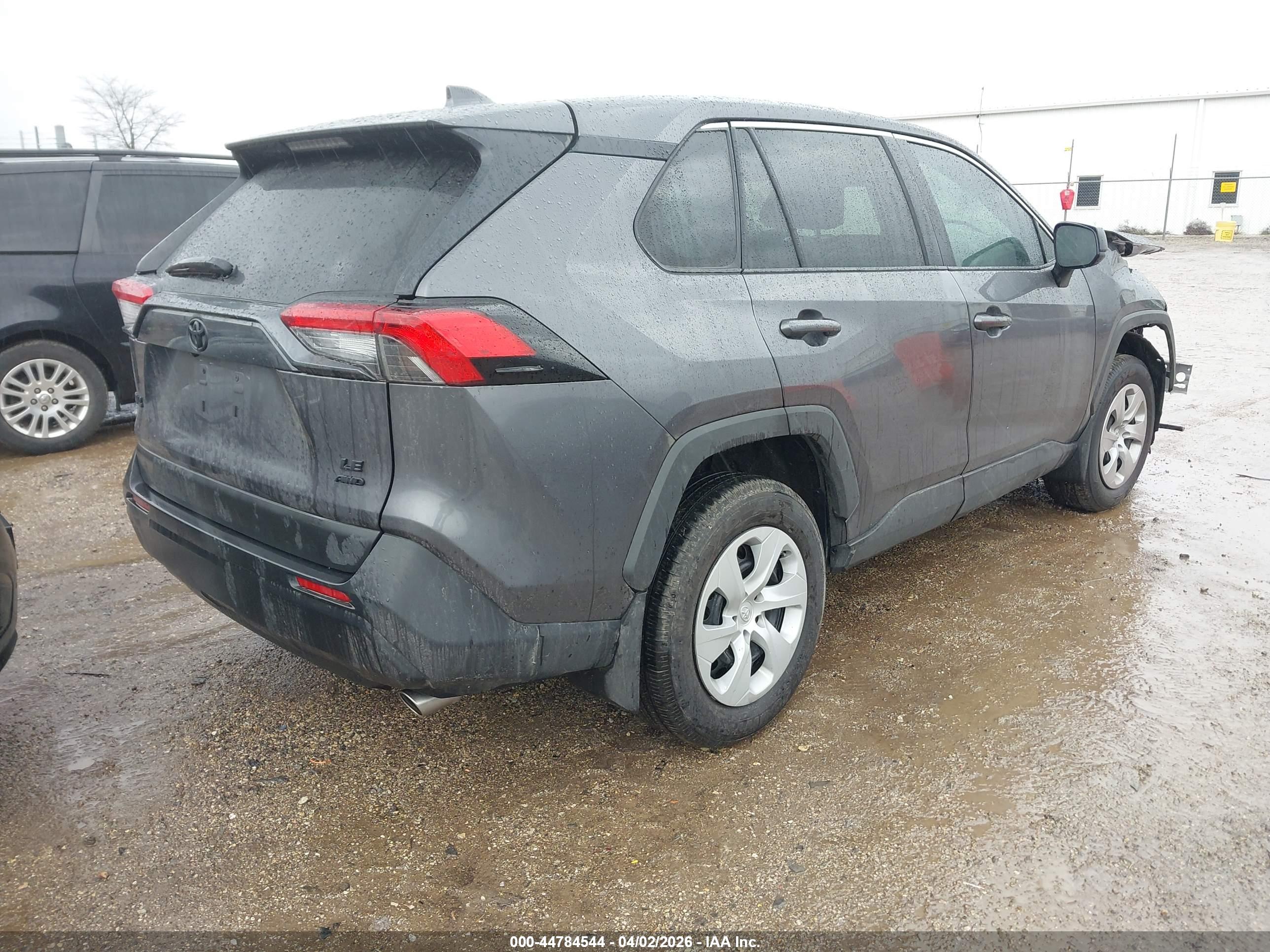 TOYOTA RAV4 image 4