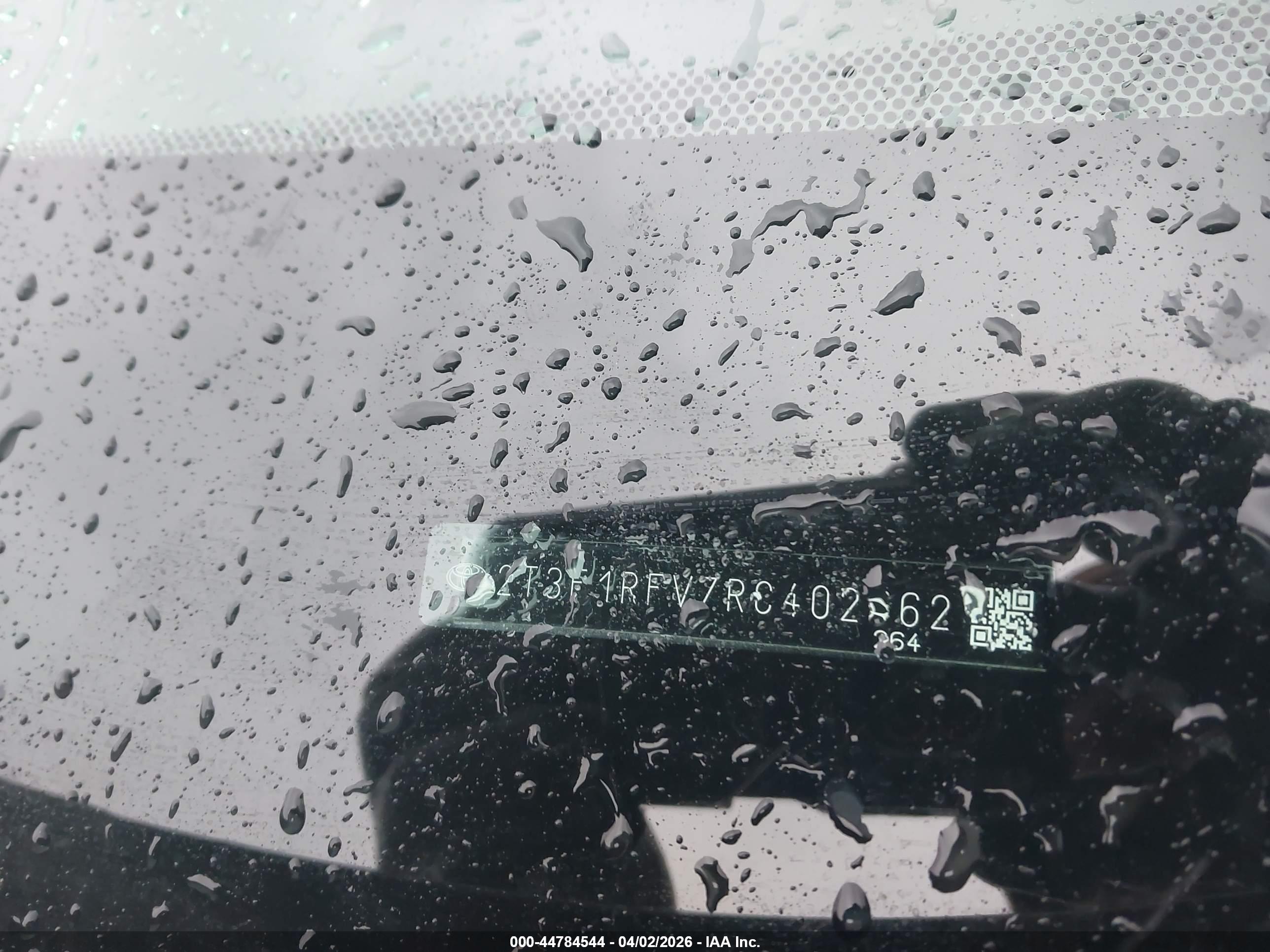 TOYOTA RAV4 image 9