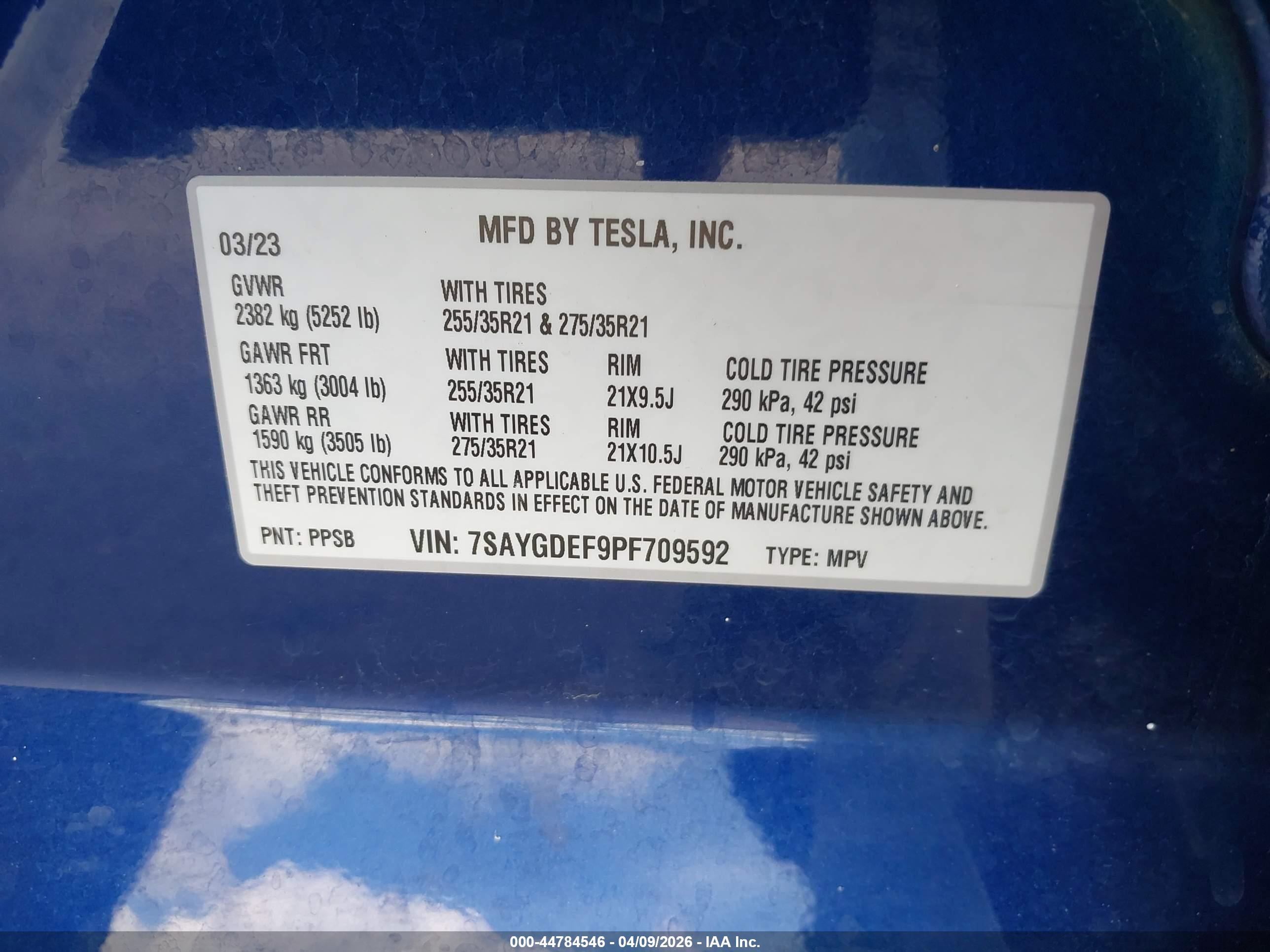 TESLA MODEL image 9