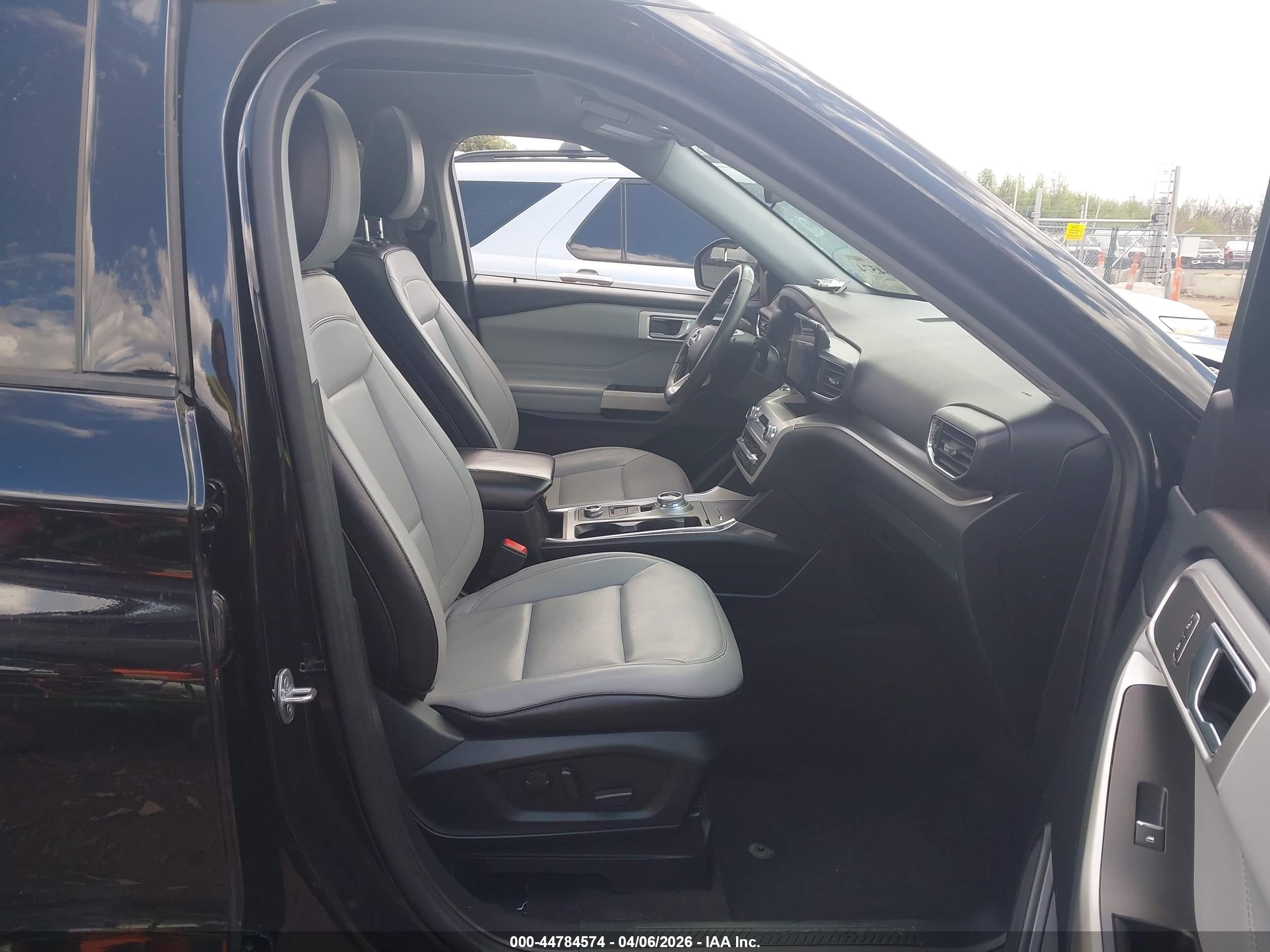 FORD EXPLORER image 5