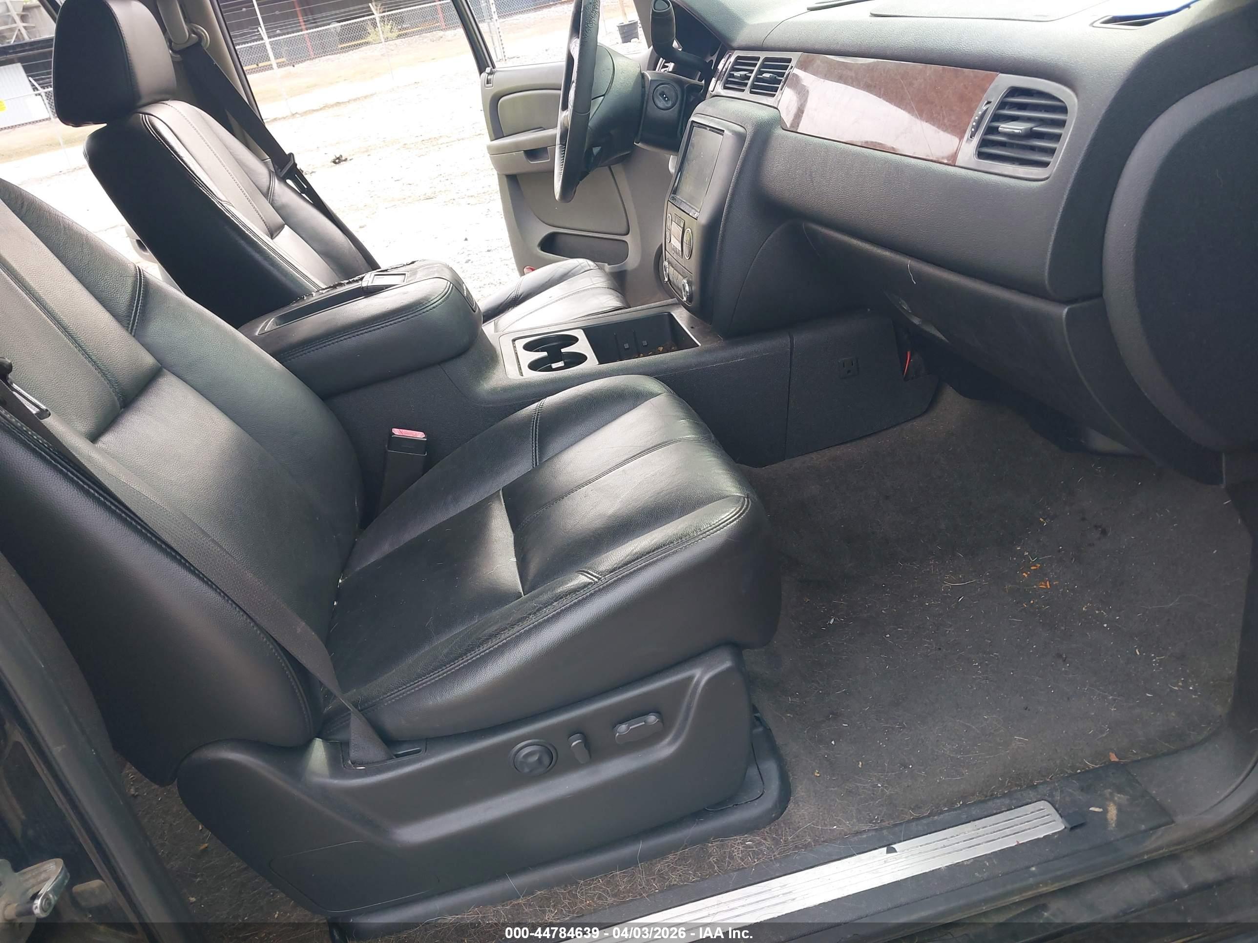 GMC YUKON image 5