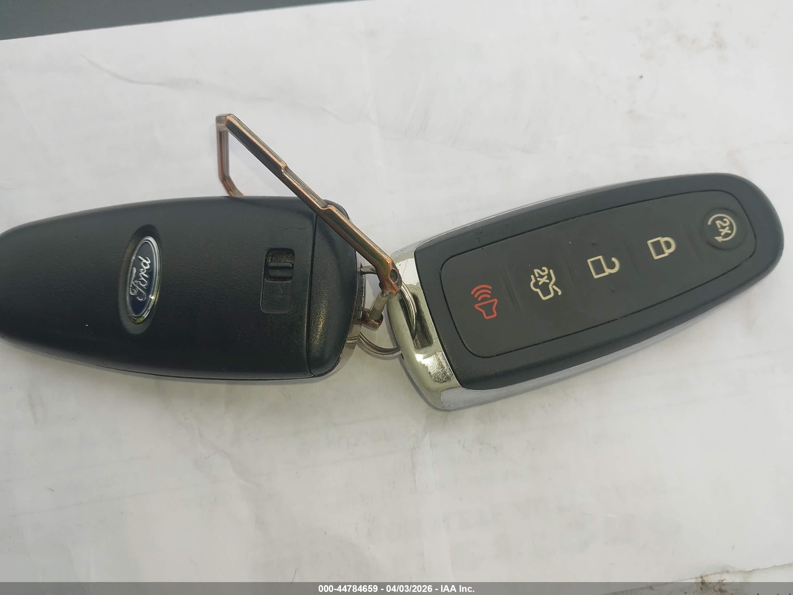 FORD ESCAPE image 11