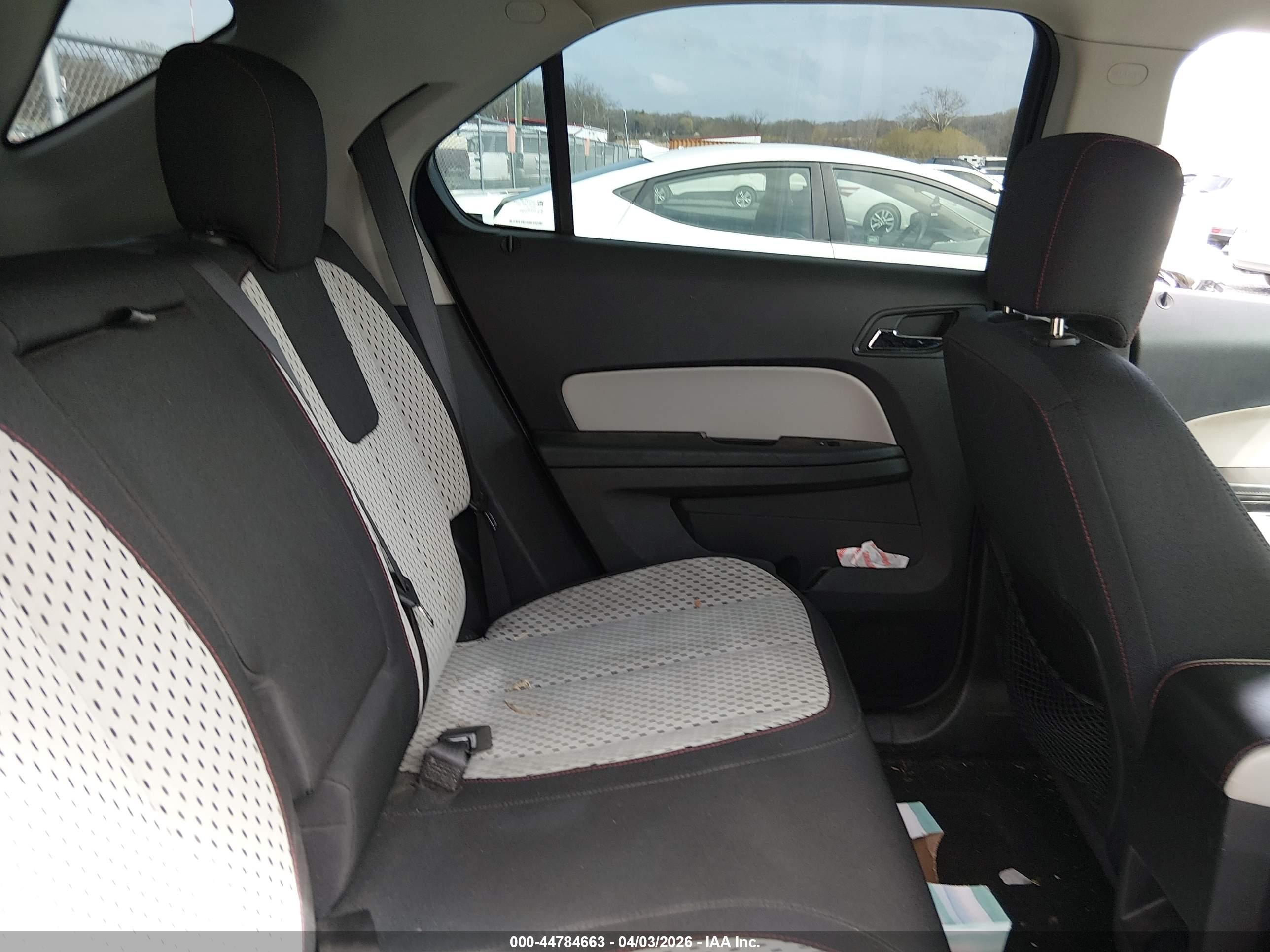 CHEVROLET EQUINOX image 8