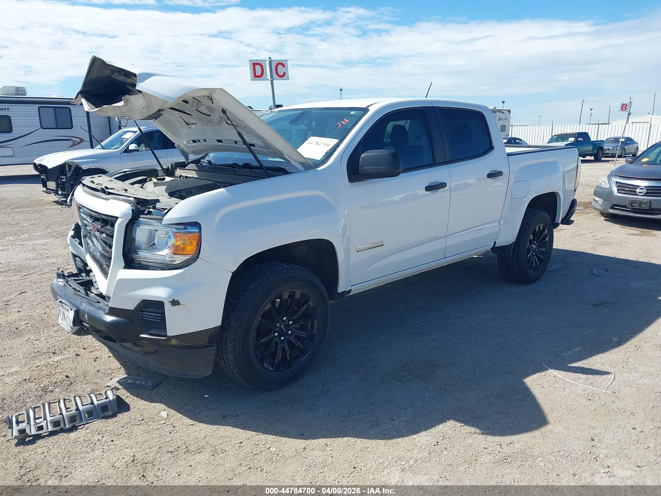 GMC CANYON image 2